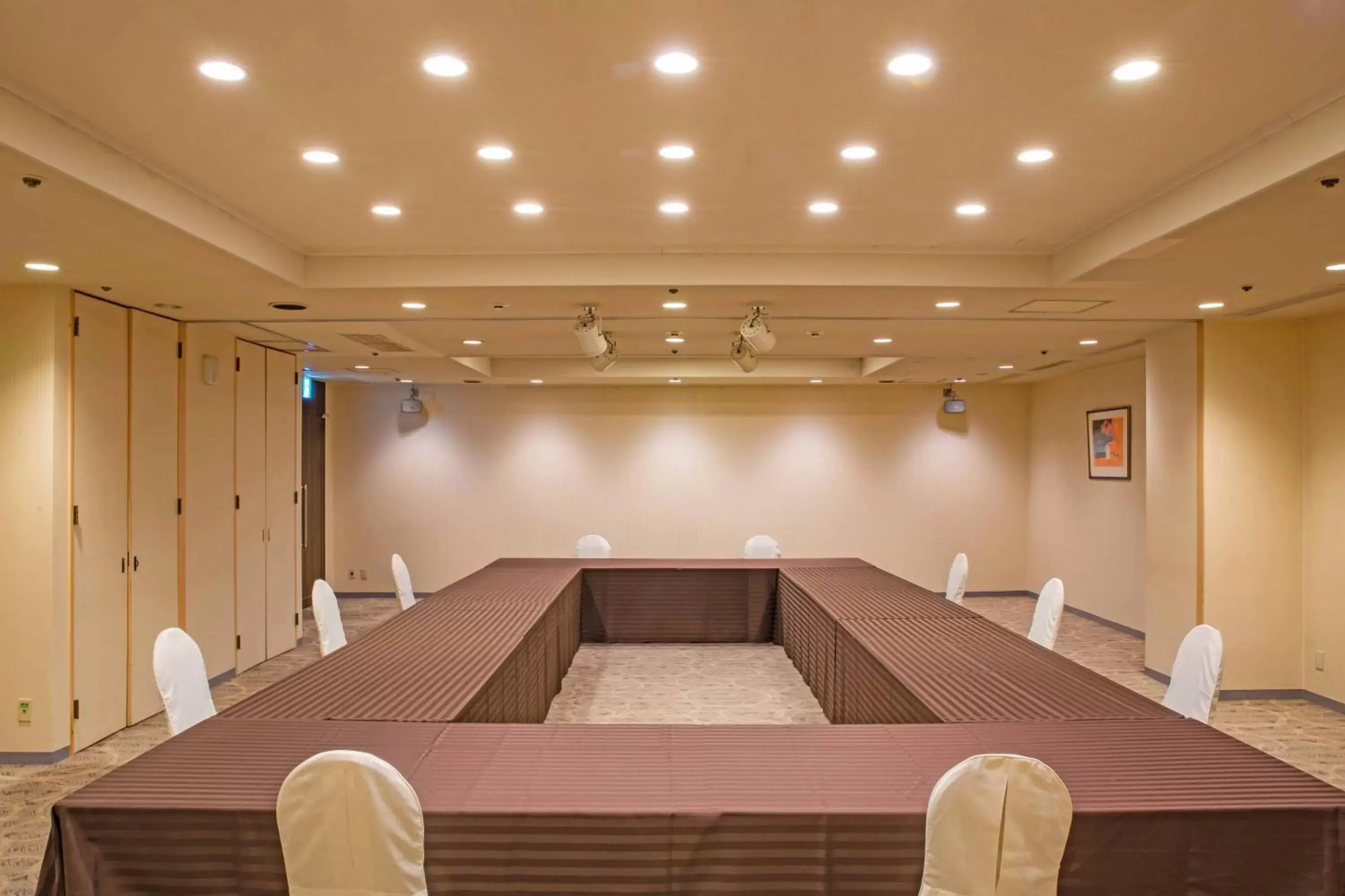 Meeting/conference room in ANA Crowne Plaza Fukuoka, an IHG Hotel