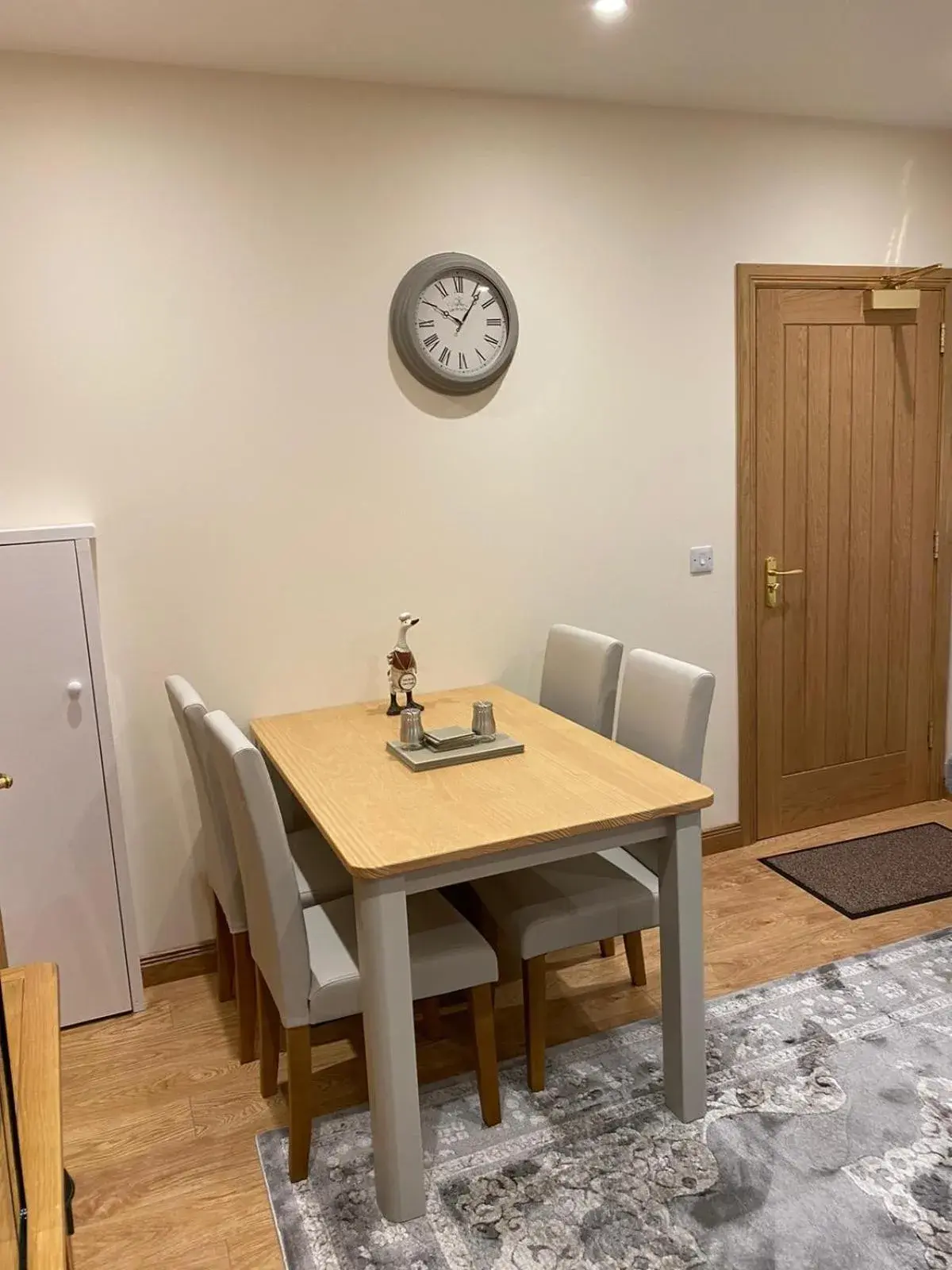 Other, Dining Area in Waverley Inn Apartments