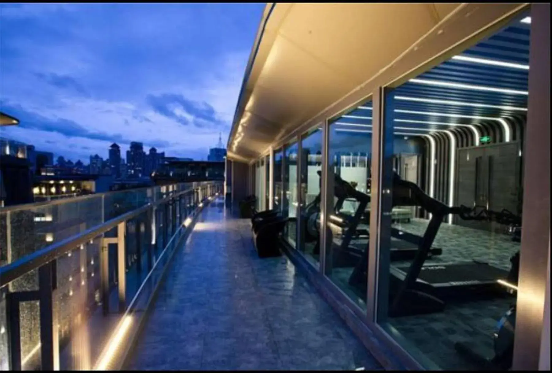 Fitness centre/facilities in Cachet Boutique Kunming Artime