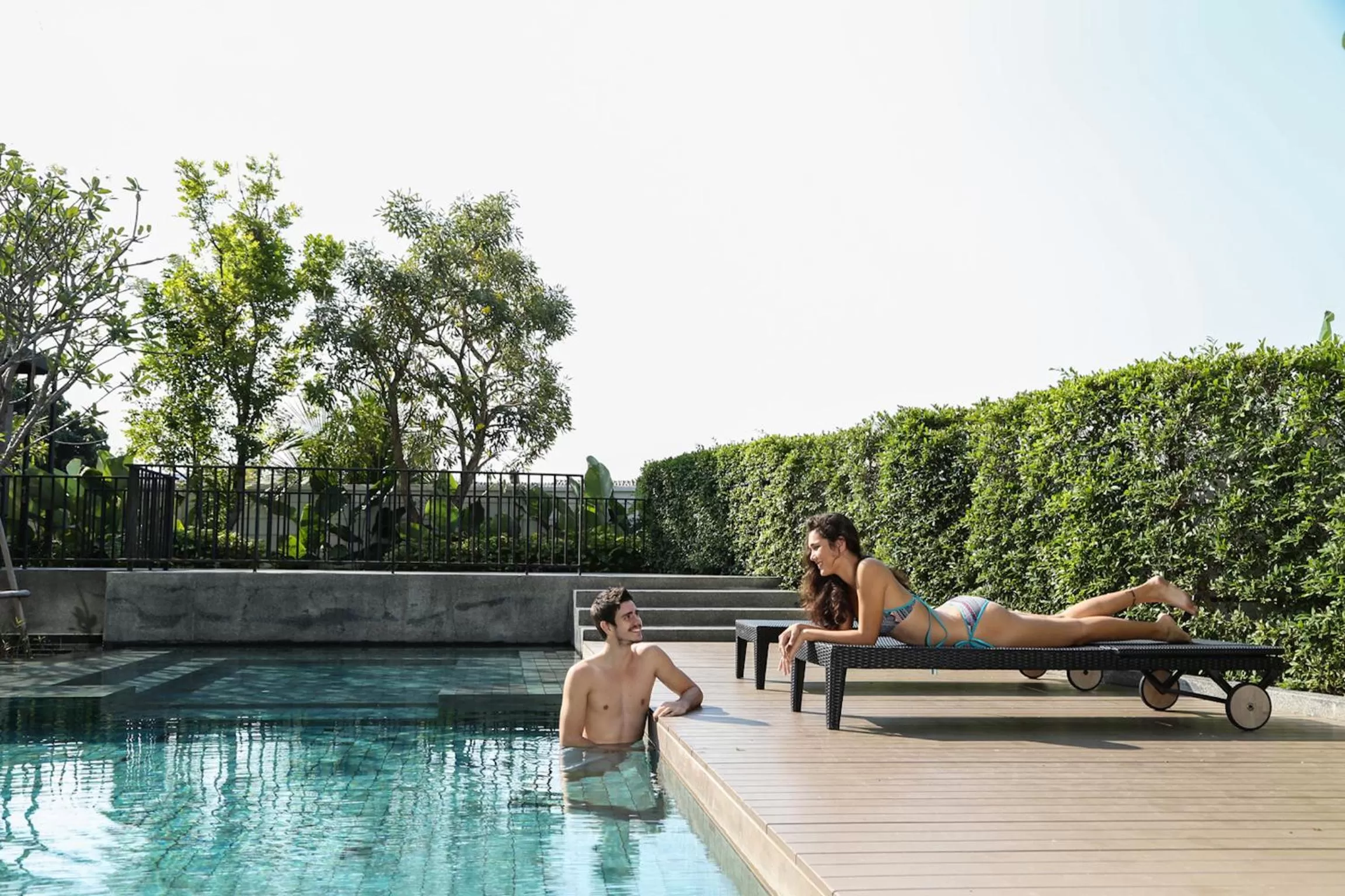 Restaurant/places to eat in First Choice Suites SHA Plus Extra