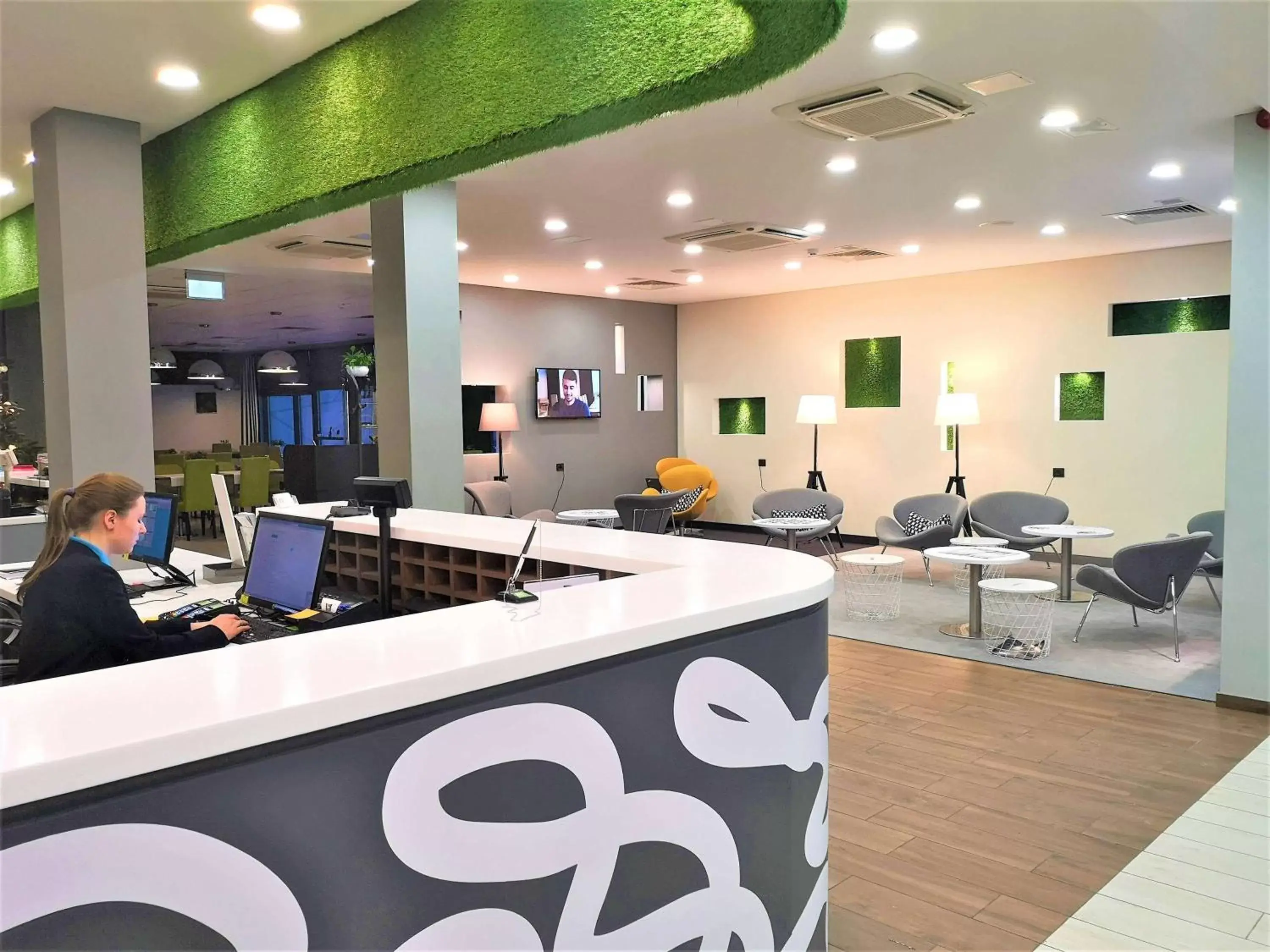 Lounge or bar in Ibis Styles Vilnius