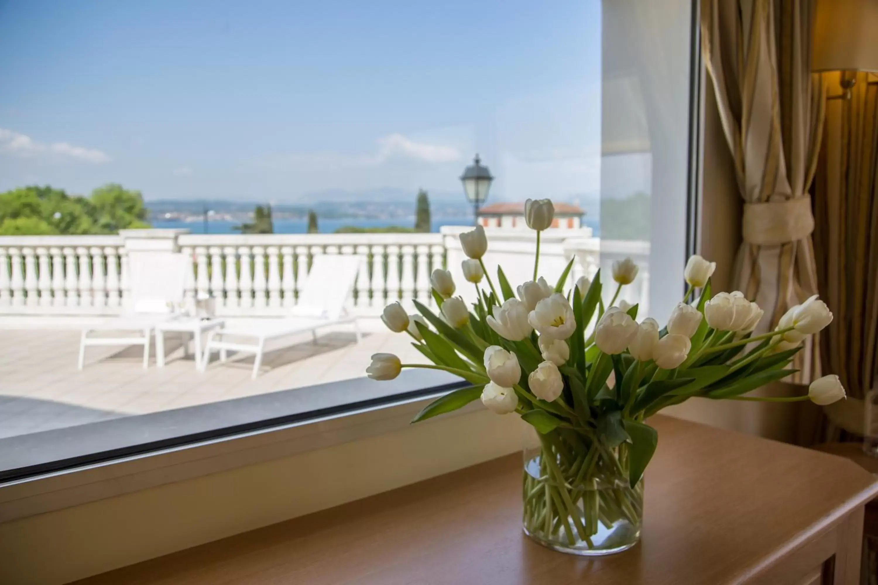 Lake view, Balcony/Terrace in Palace Hotel