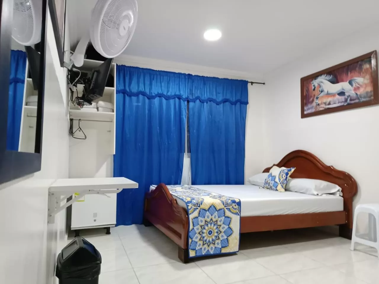 Bed in Hotel Eterna Primavera