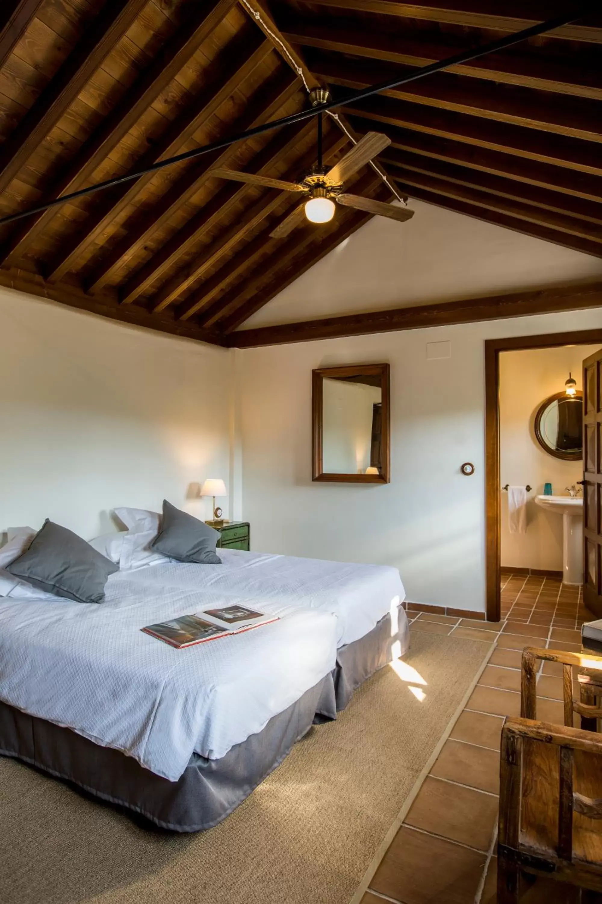 Photo of the whole room, Bed in Hotel Cortijo del Marqués