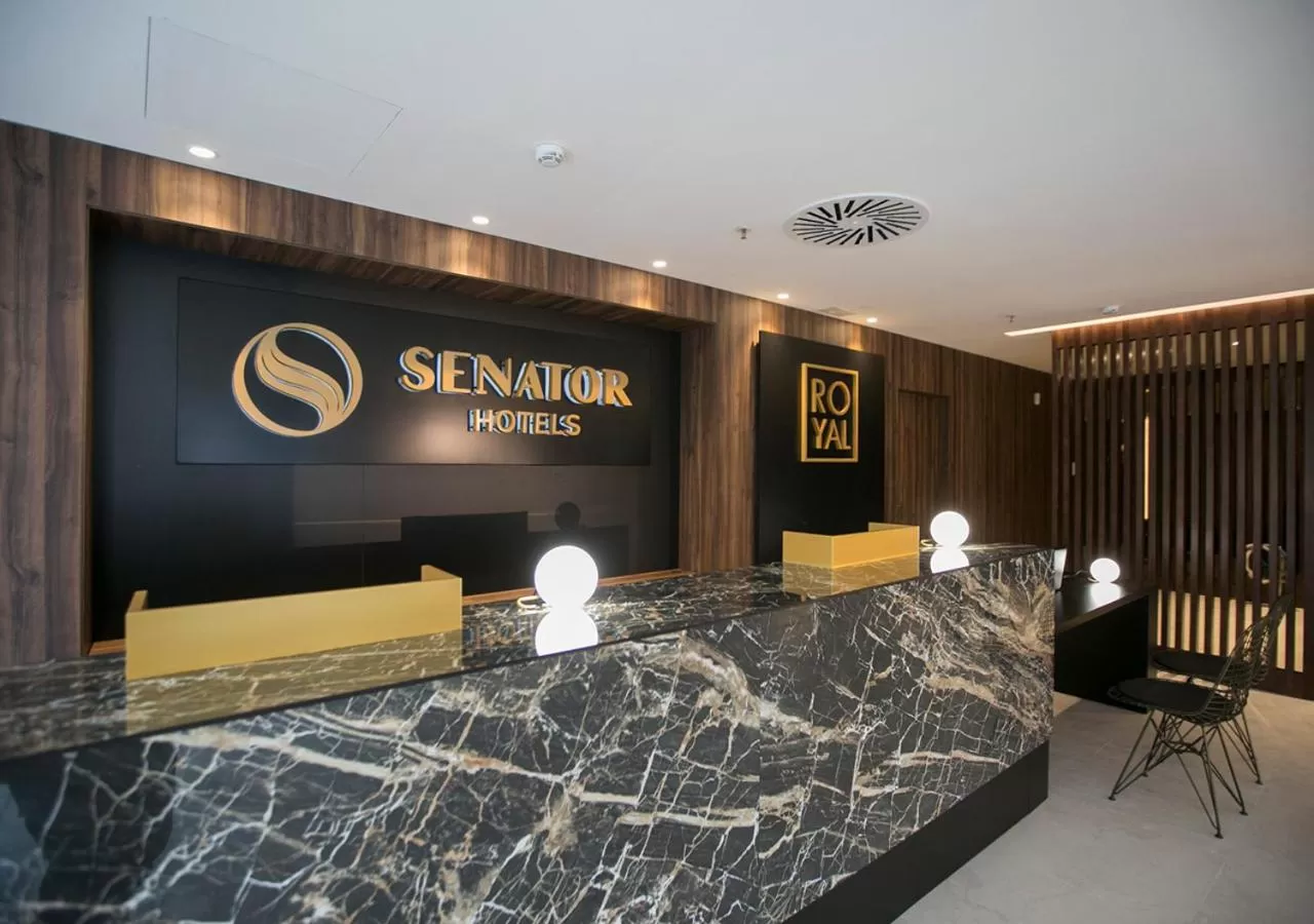 Lobby or reception in Senator Gandia