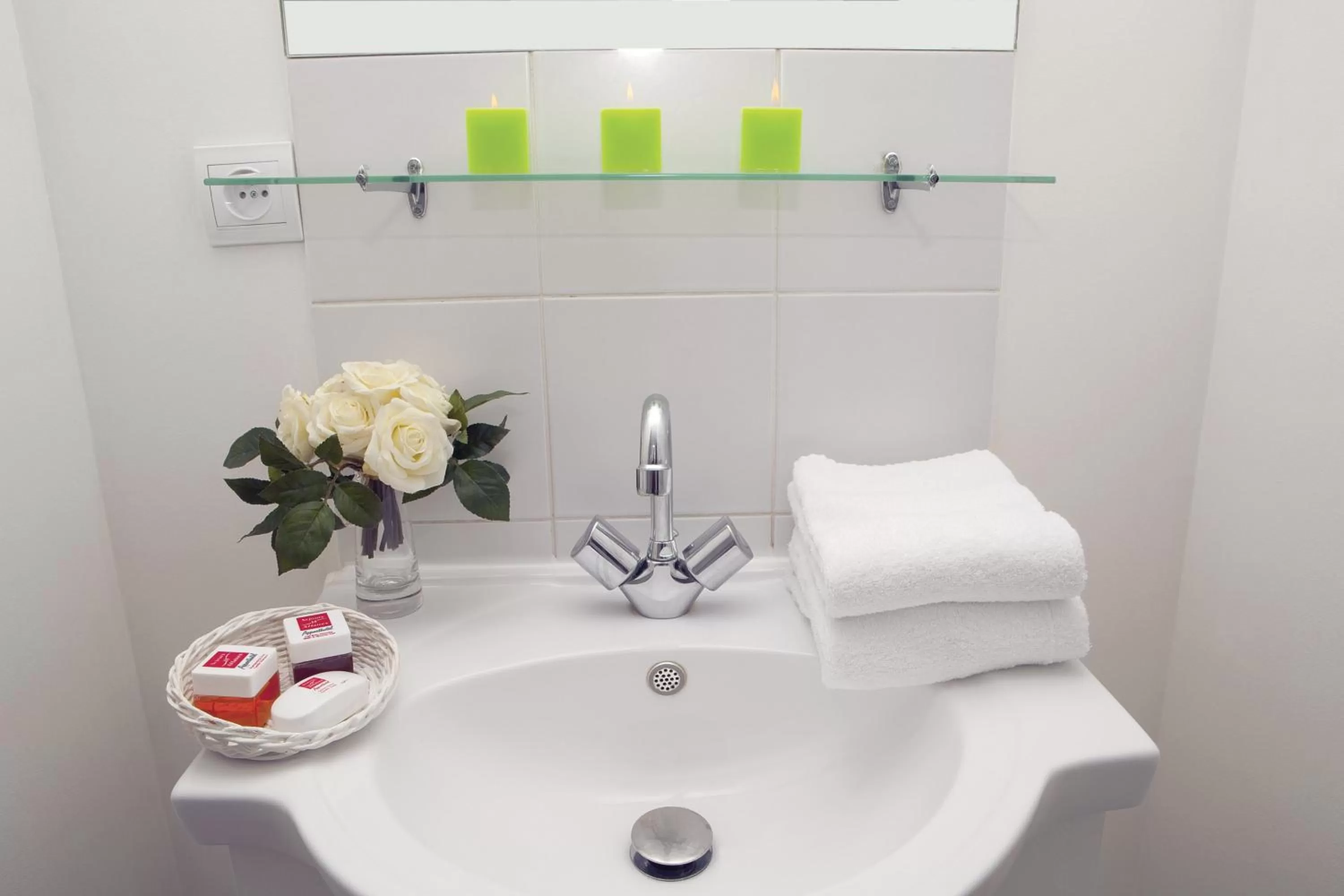 Studio in Séjours & Affaires Pantin Charles De Gaulle