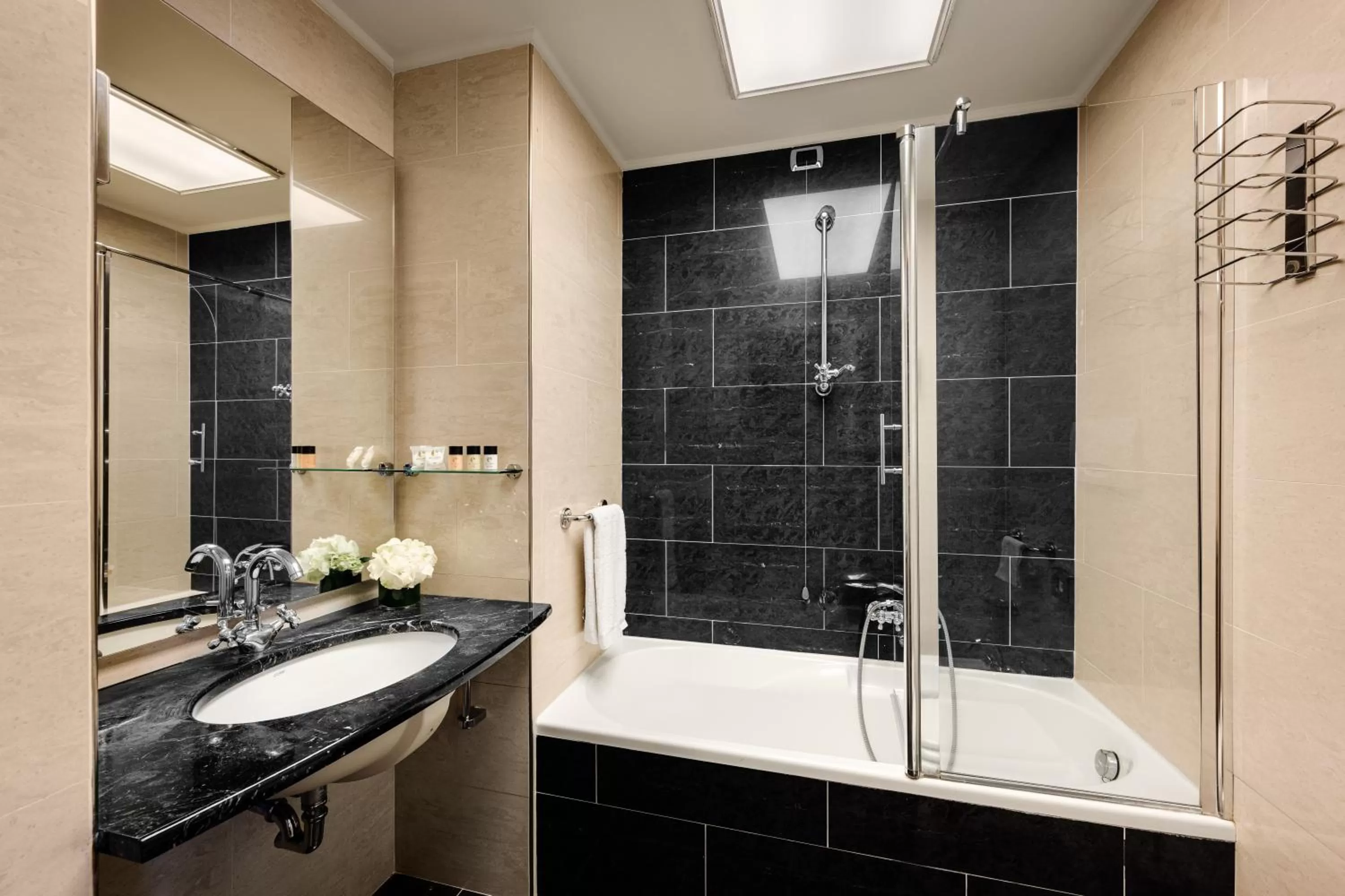 Bathroom in Hotel Dei Cavalieri Milano Duomo