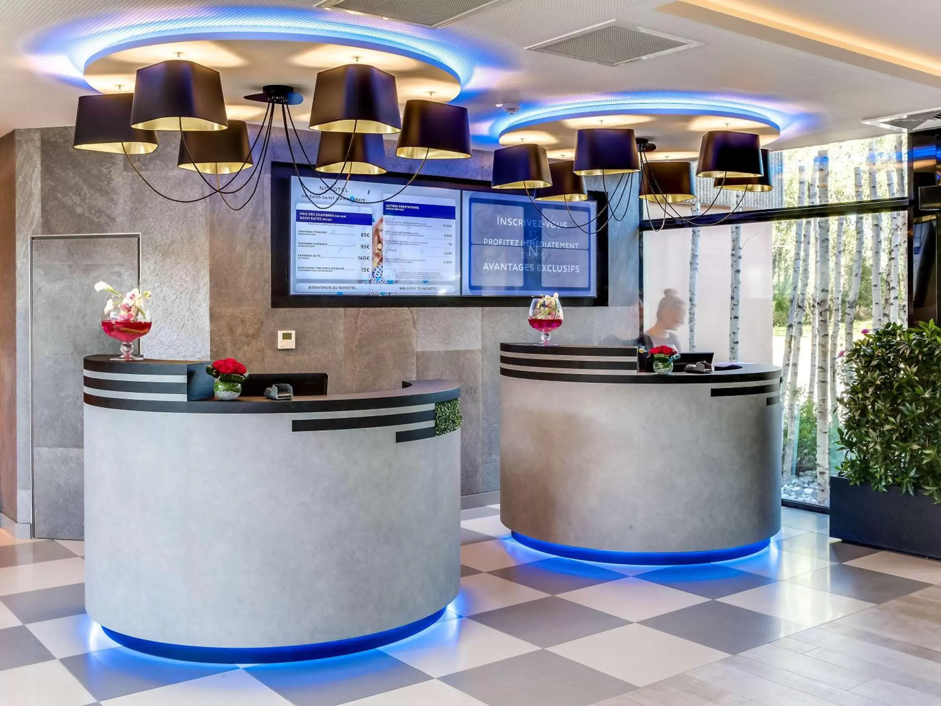 Property building, Lobby/Reception in Novotel Orléans Saint Jean de Braye