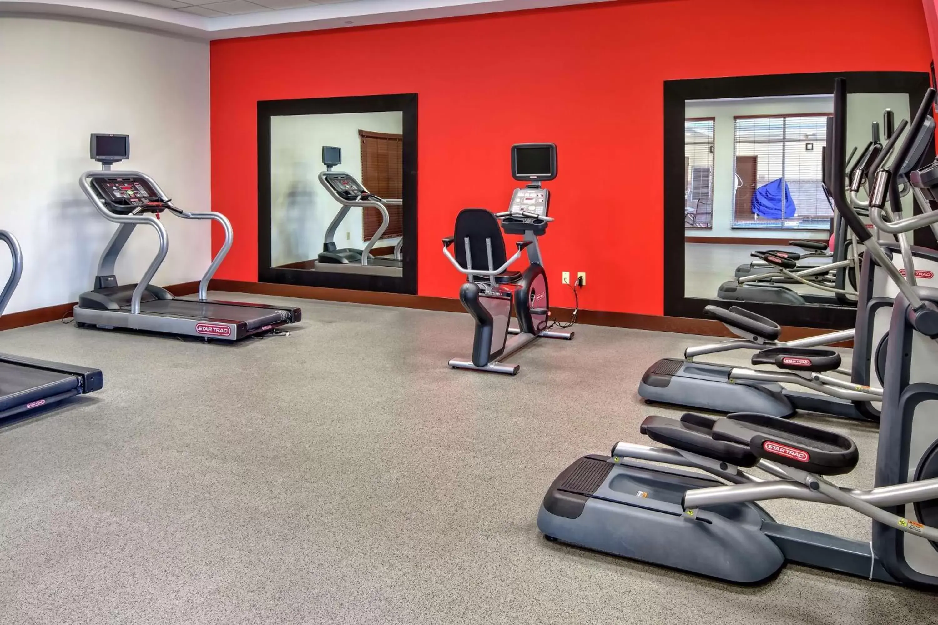Fitness centre/facilities, Fitness Center/Facilities in Hilton Garden Inn Midtown Tulsa