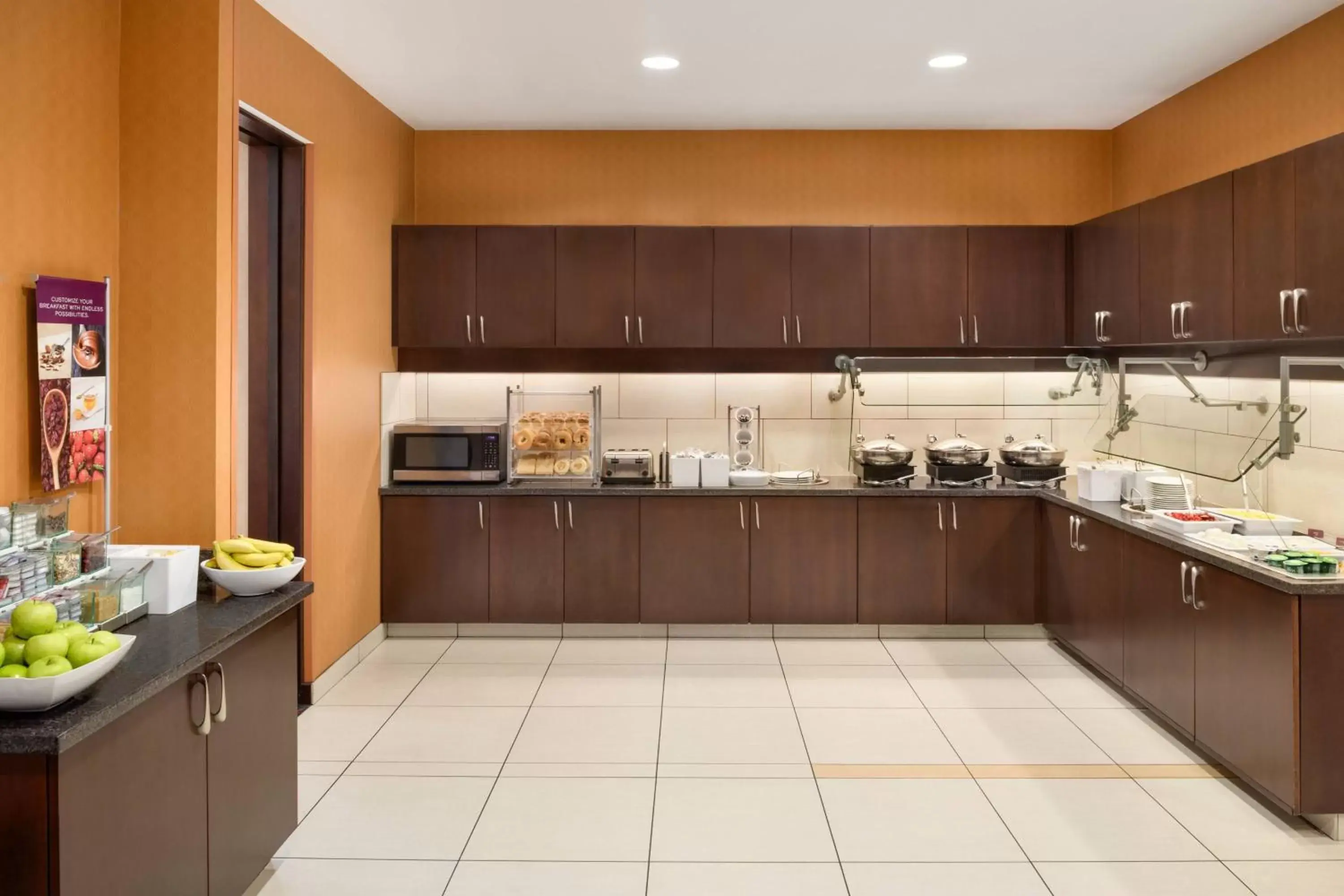 Breakfast, Kitchen/Kitchenette in Residence Inn by Marriott Charleston North/Ashley Phosphate