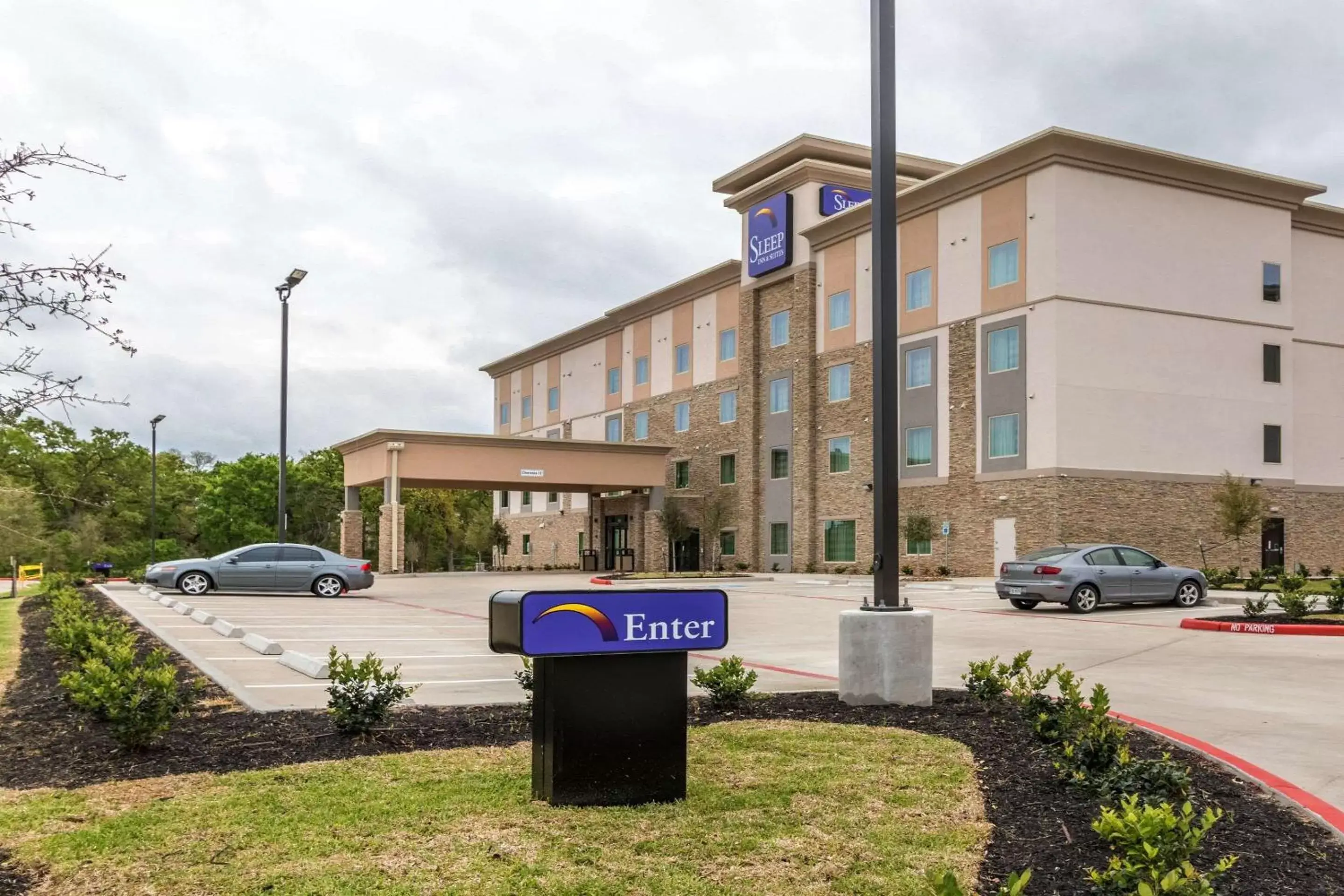 Property building in Sleep Inn & Suites College Station near University Property building in Sleep Inn & Suites College Station near University
