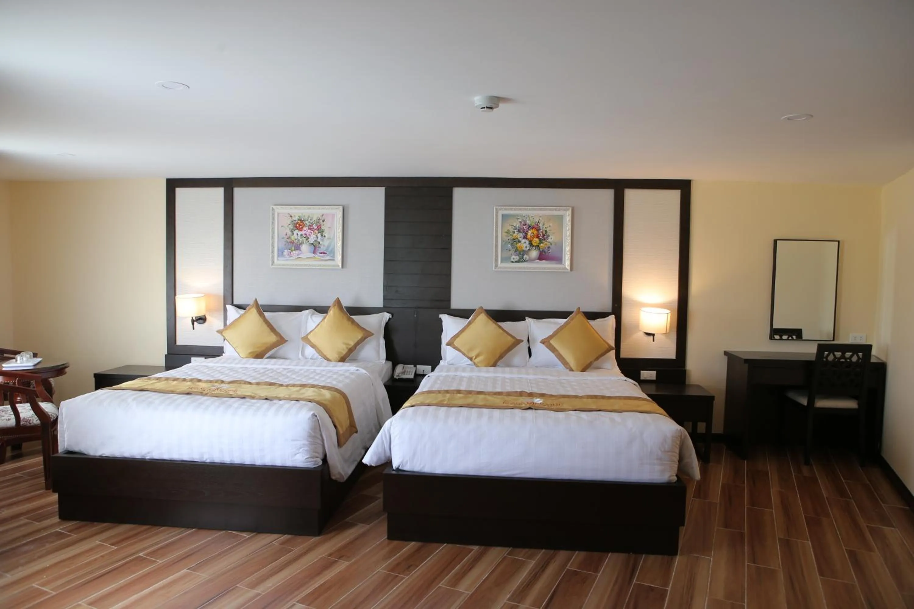 Bed in Hoang Minh Chau Ba Trieu Hotel