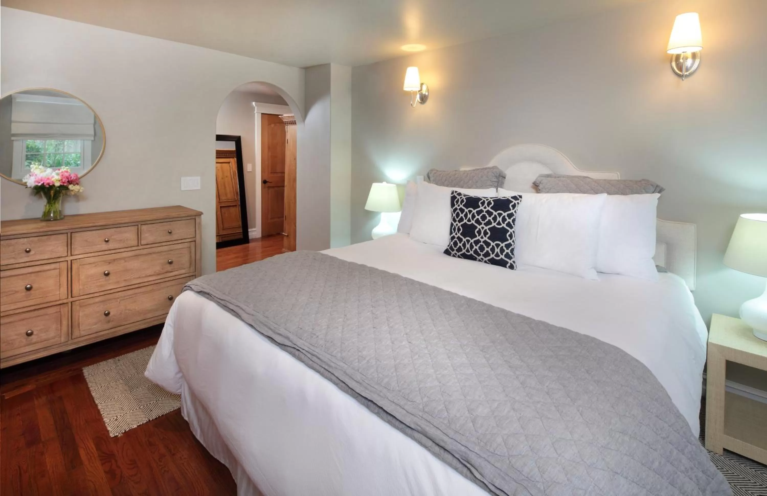 Bed in Calderwood Inn