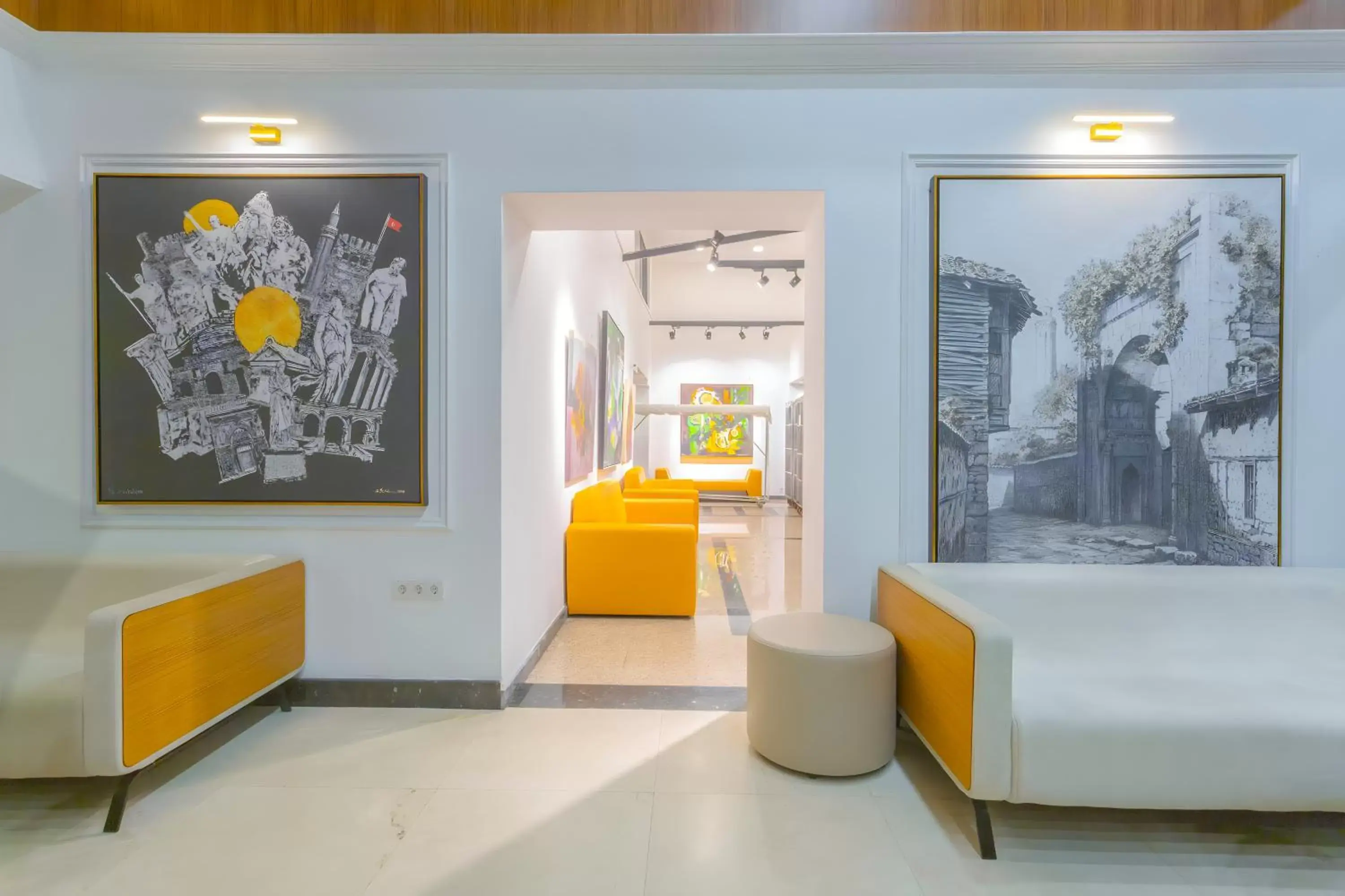 Lobby or reception in Best Western Plus Khan Hotel