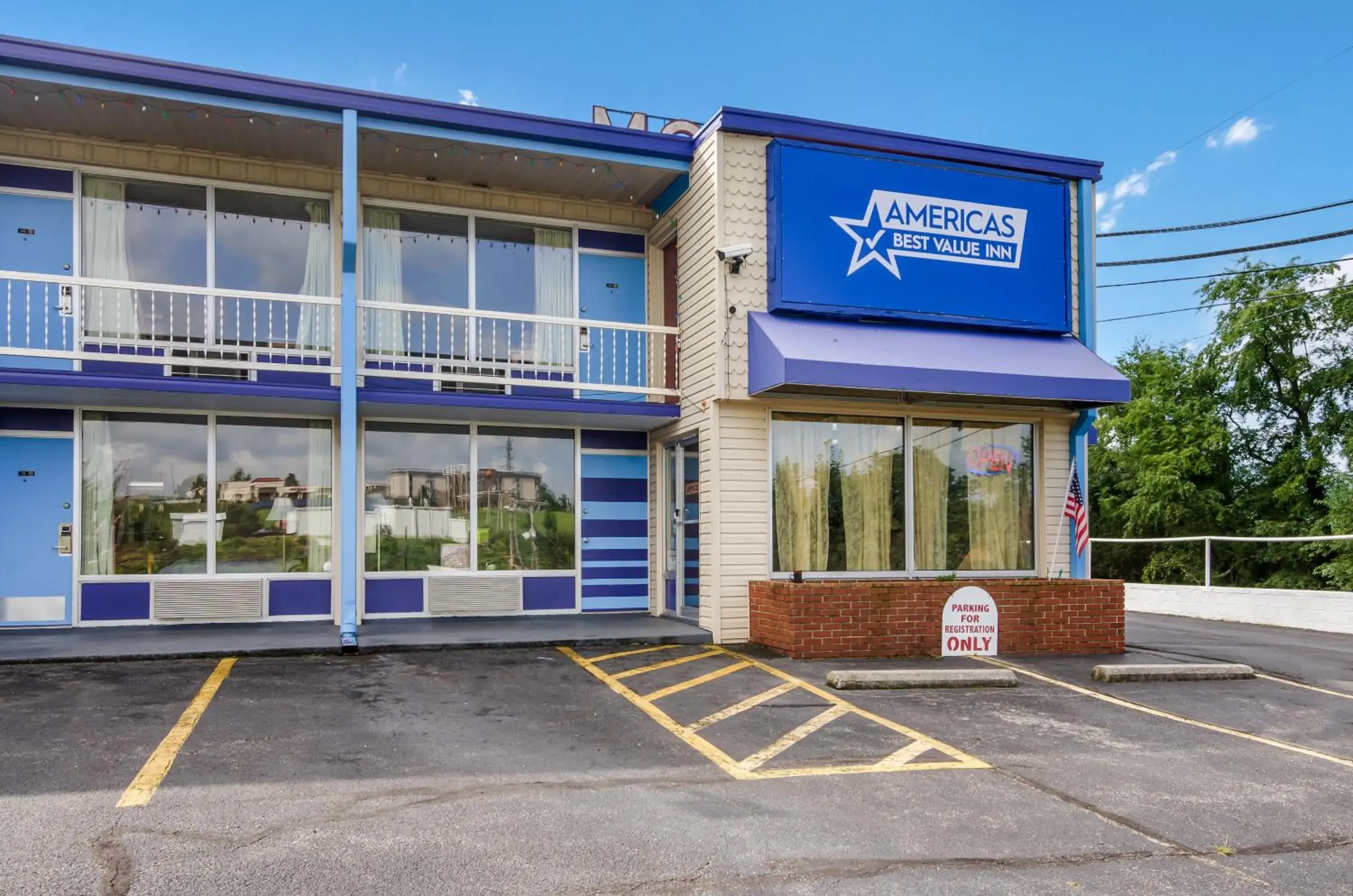 Facade/Entrance in Americas Best Value Inn Wytheville