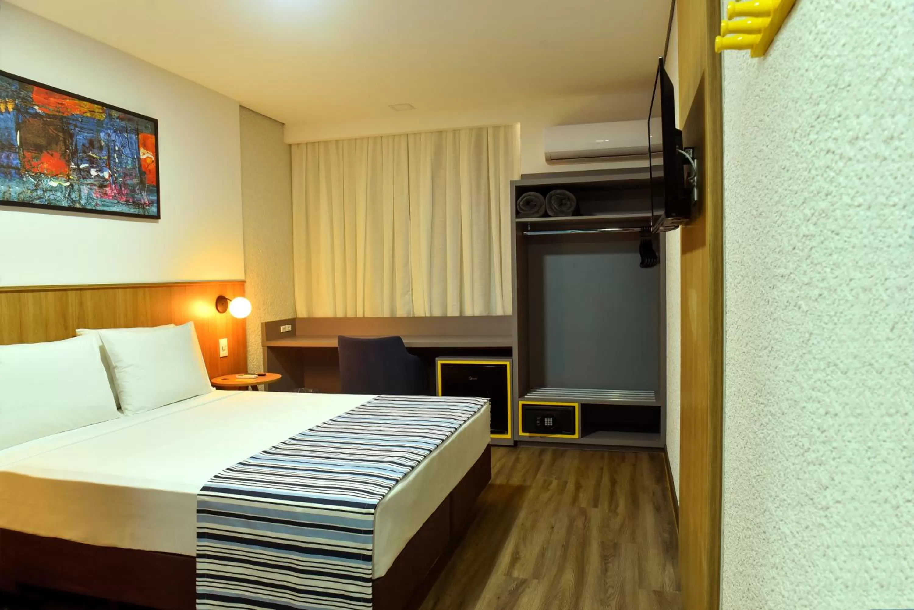 Bed in Days Inn By Wyndham Cascavel