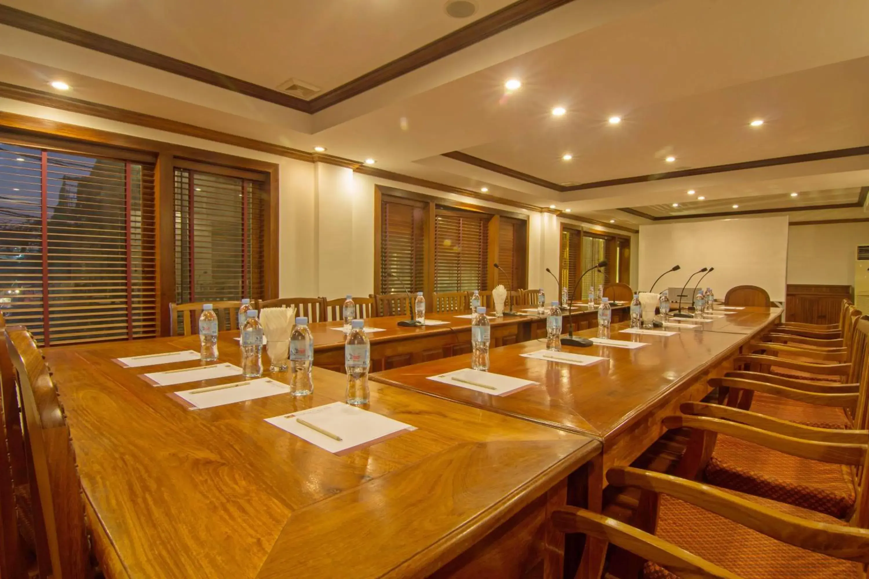 Meeting/conference room in Cheathata CTA Hotel Siem Reap