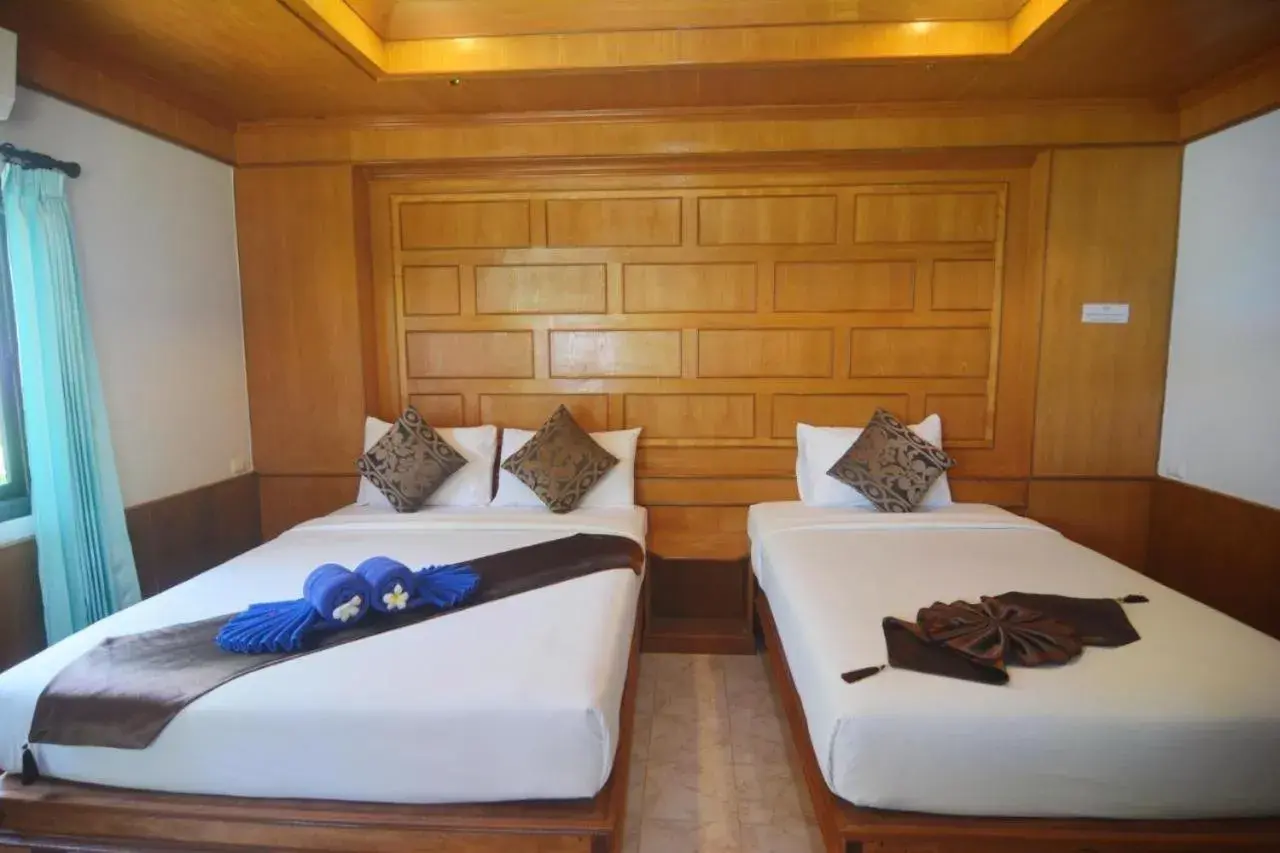 Bedroom, Bed in Kantiang Bay View Resort