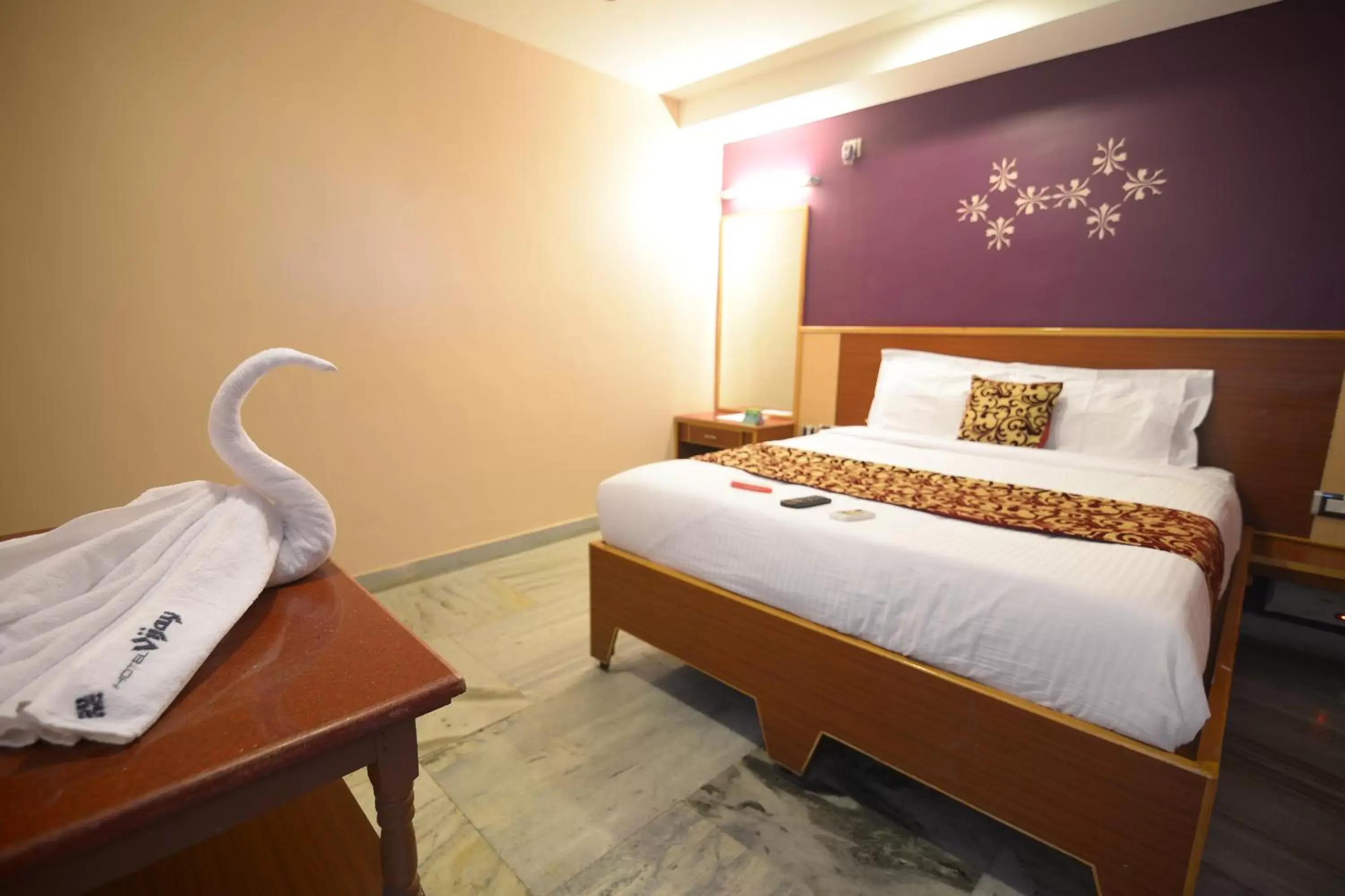 Bedroom, Bed in Hotel Vijay