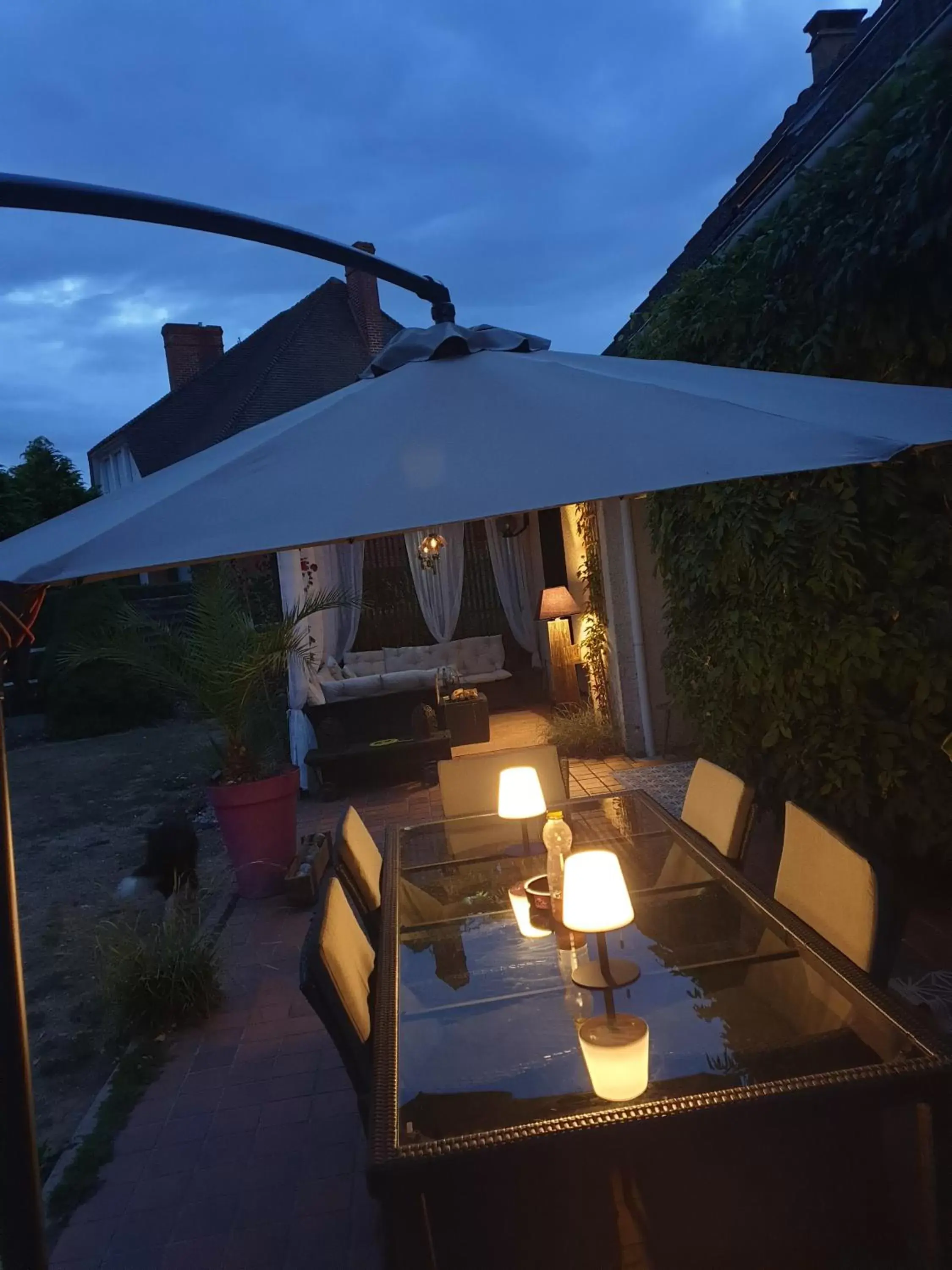 Balcony/Terrace in Les Epinettes chambres d'hôtes