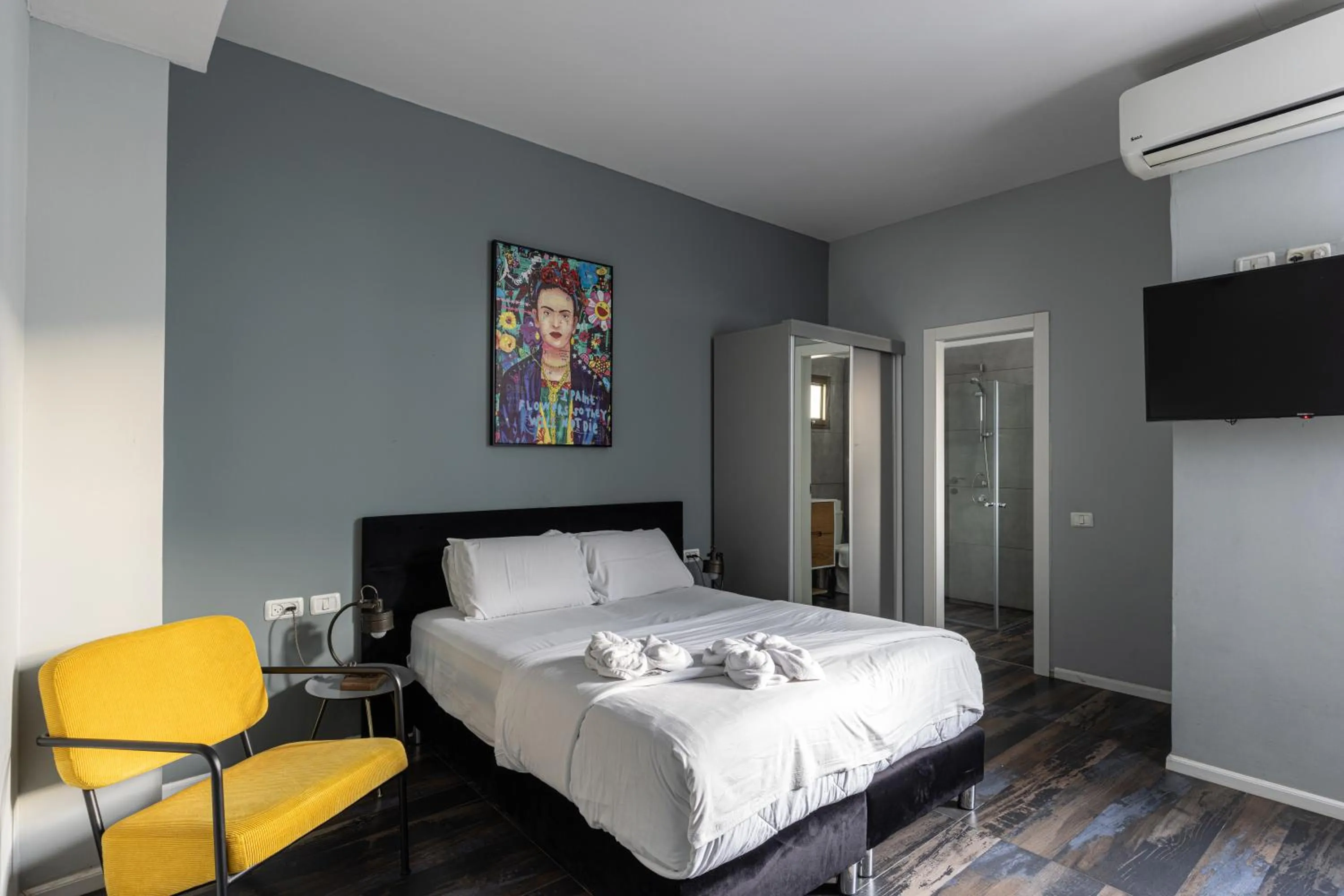 Photo of the whole room, Bed in Liber Tel Aviv Sea Shore Suites BY RAPHAEL HOTELS