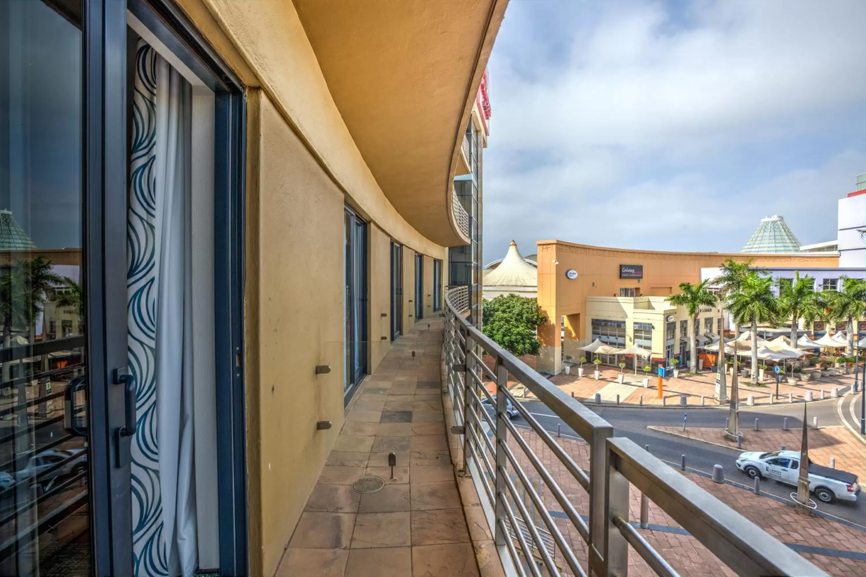 Neighbourhood, Balcony/Terrace in City Lodge Hotel Umhlanga Ridge