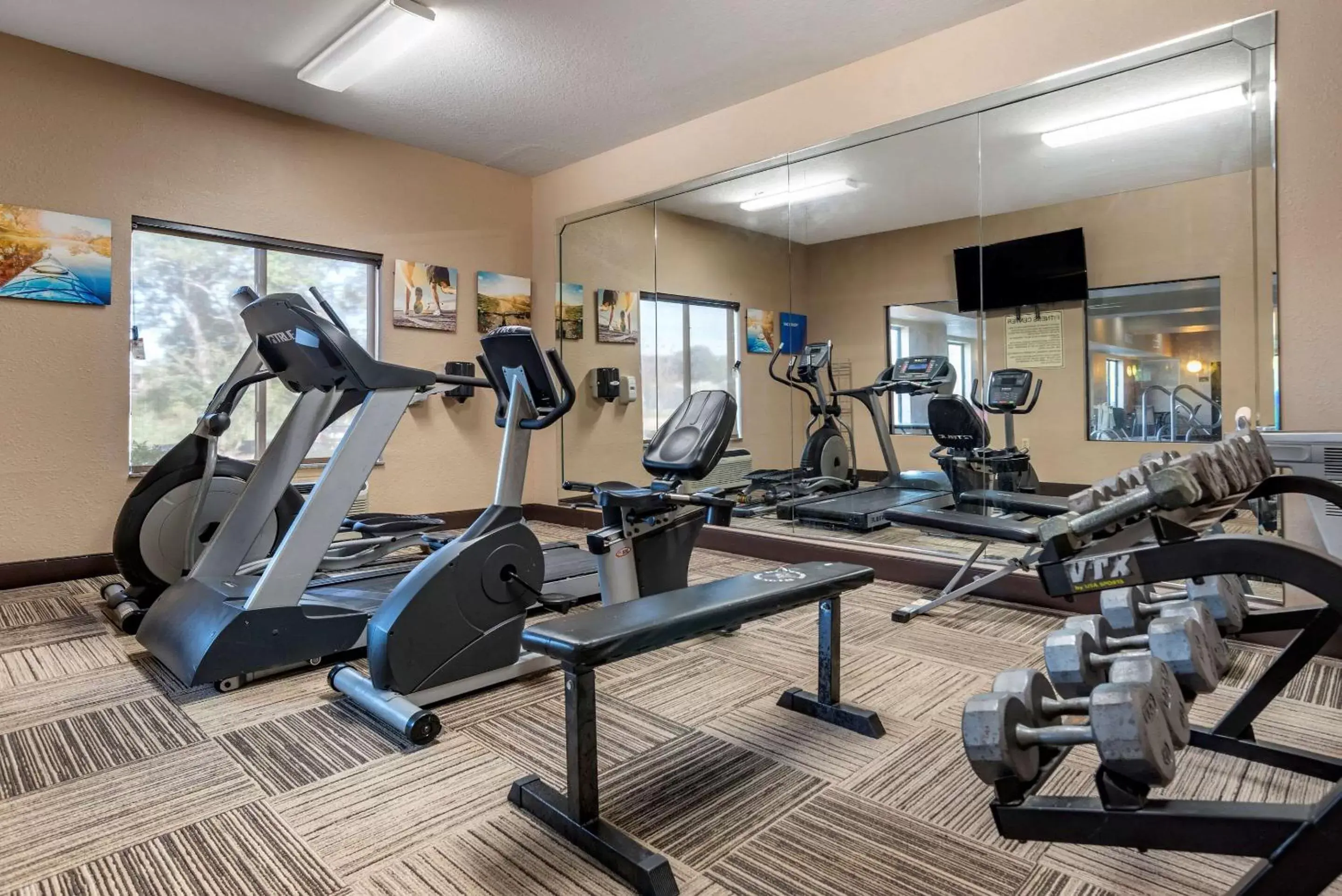 Activities, Fitness Center/Facilities in Comfort Inn & Suites Clinton