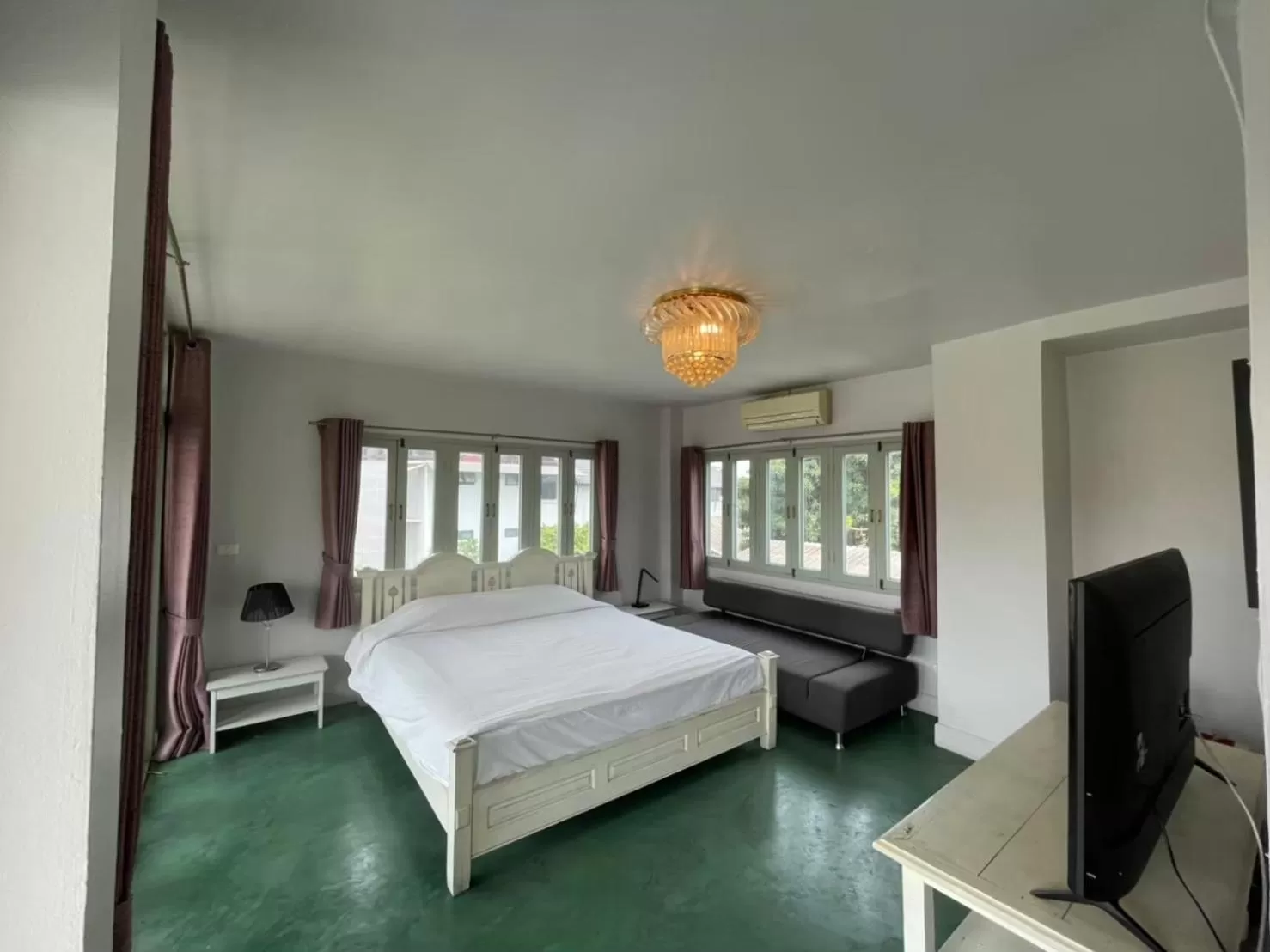 Bed in Villa Duangchampa