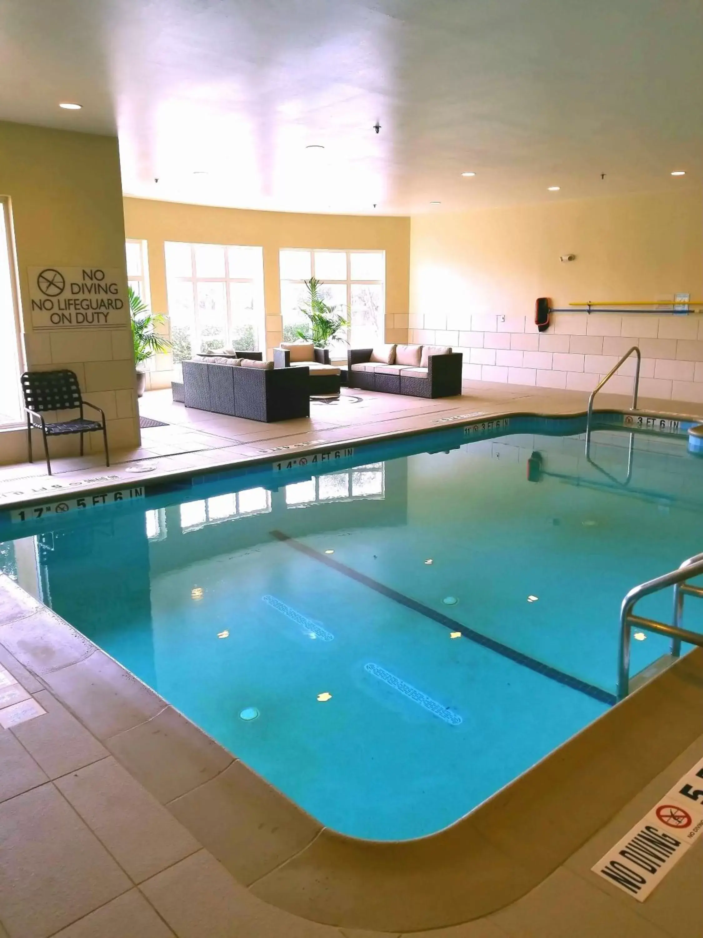 Pool view, Swimming Pool in Hilton Garden Inn Austin NorthWest/Arboretum