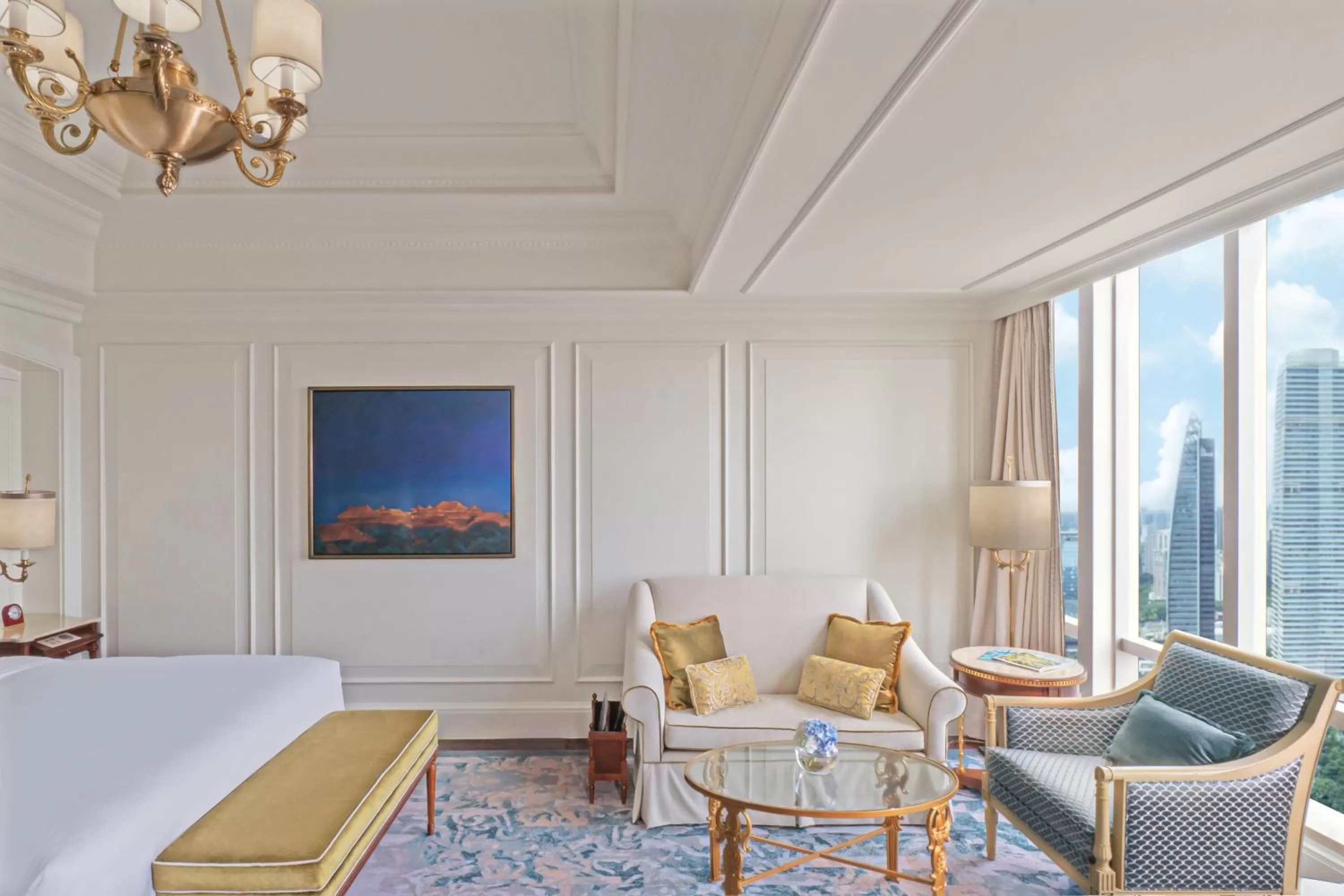 Photo of the whole room, Bed in The Ritz-Carlton, Guangzhou