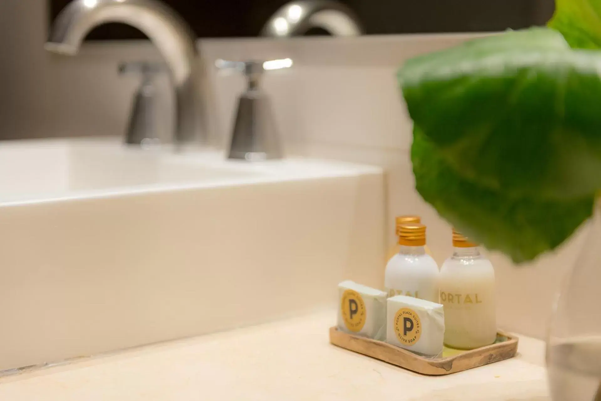 Bathroom in Portal Plaza Suites