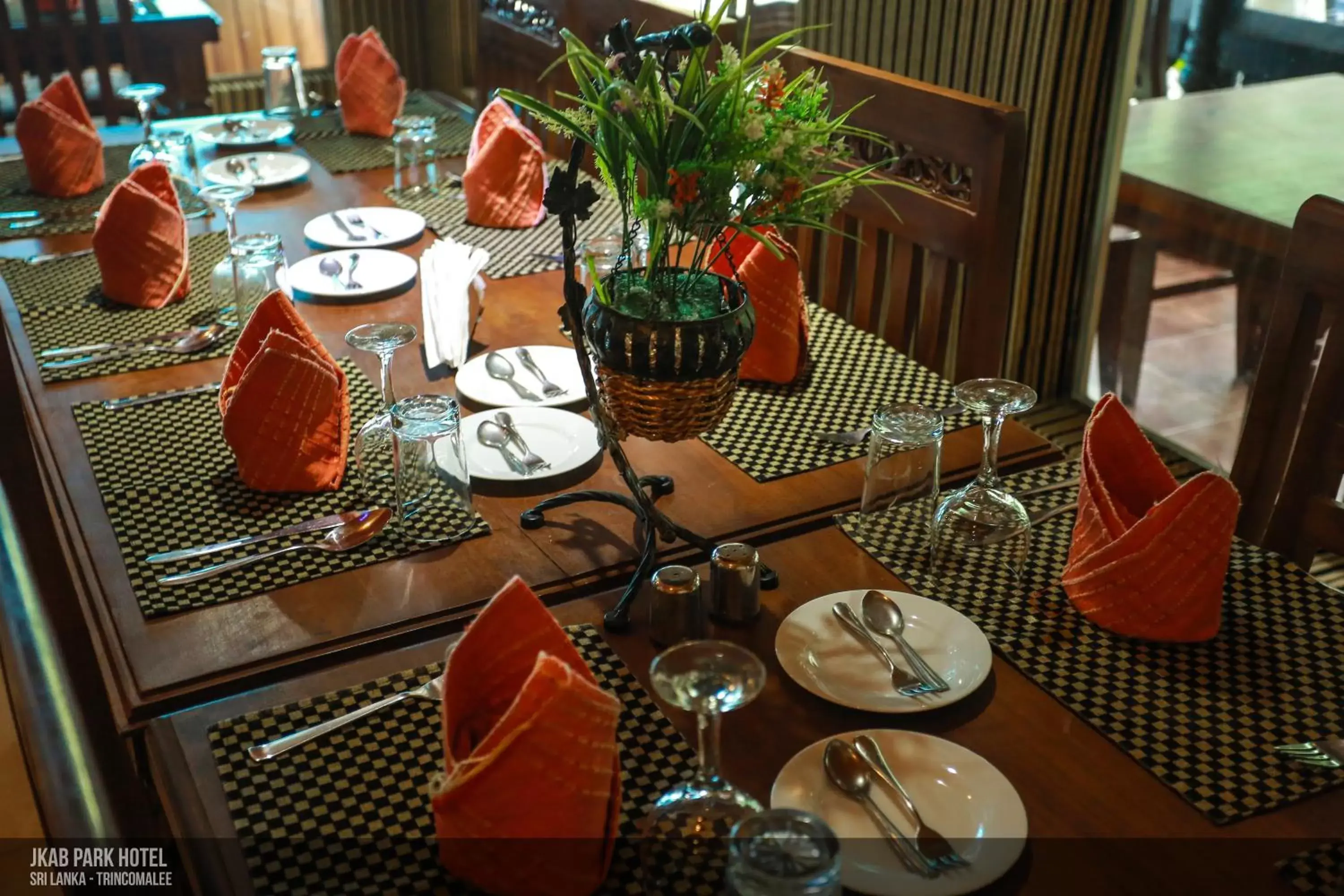 Restaurant/places to eat in JKAB Park Hotel Restaurant/places to eat in JKAB Park Hotel
