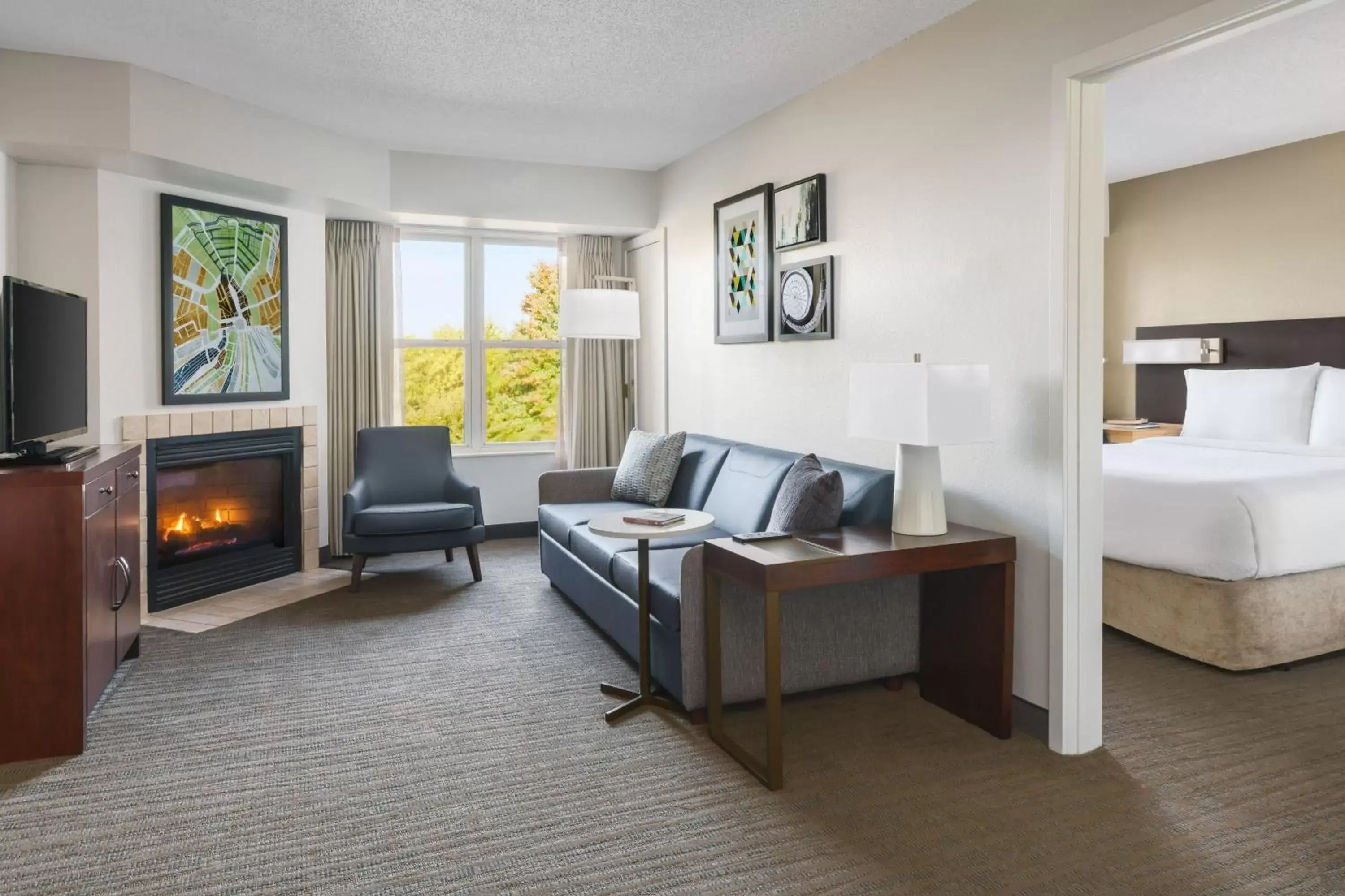 Bedroom, Seating Area in Residence Inn Gaithersburg Washingtonian Center