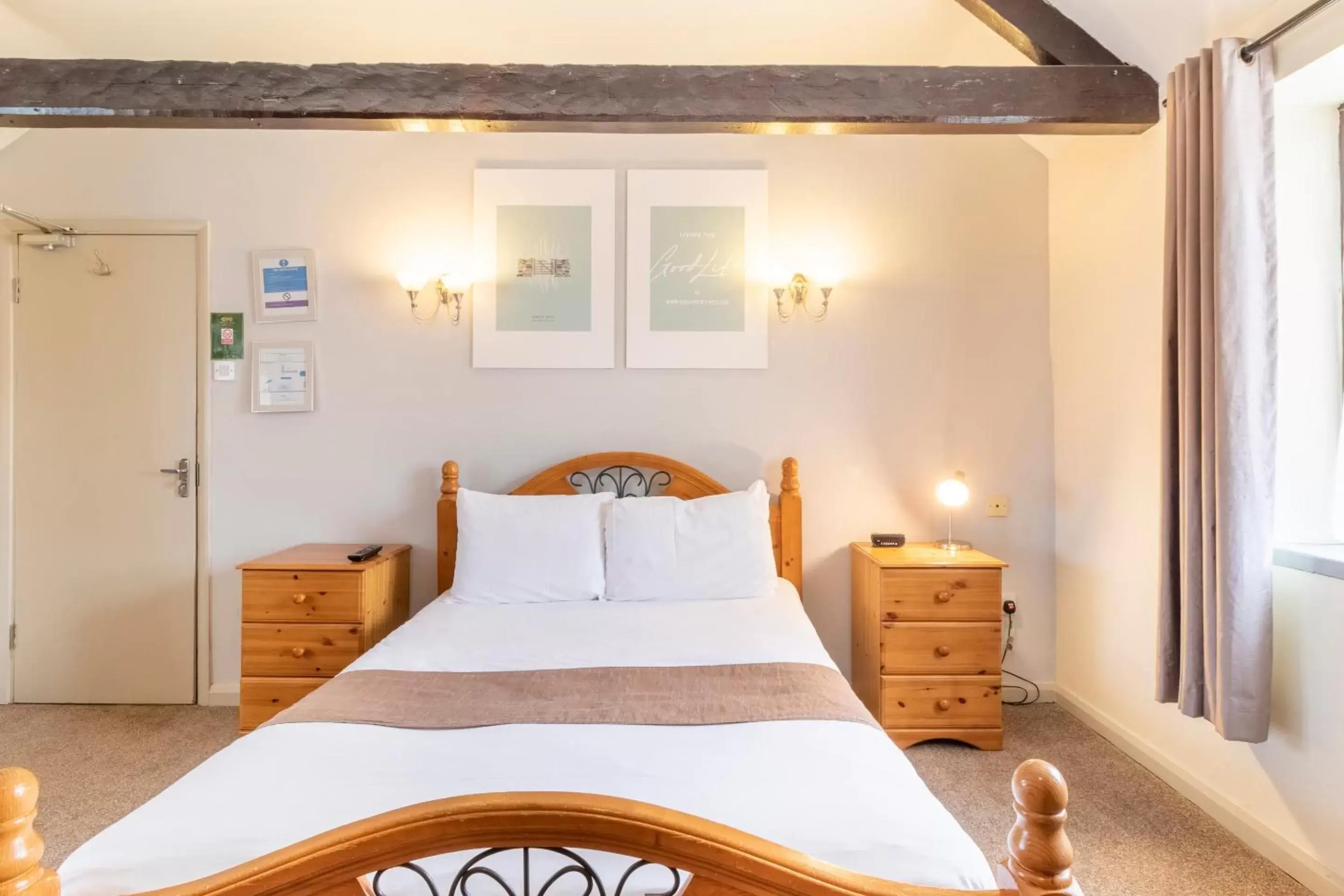 Bedroom, Bed in OYO Elm Farm Country House, Norwich Airport