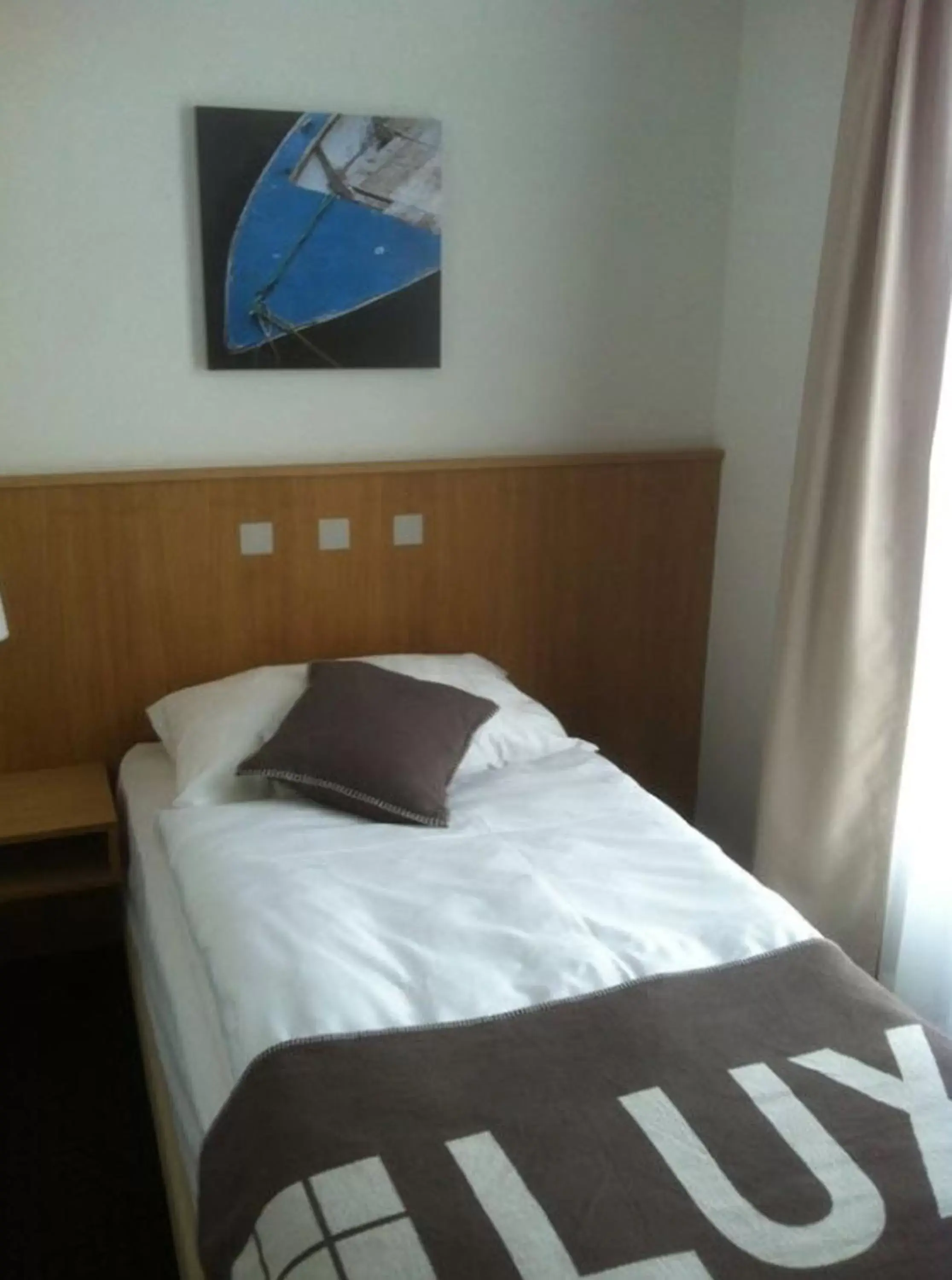 Bed in Businesshotel Lux