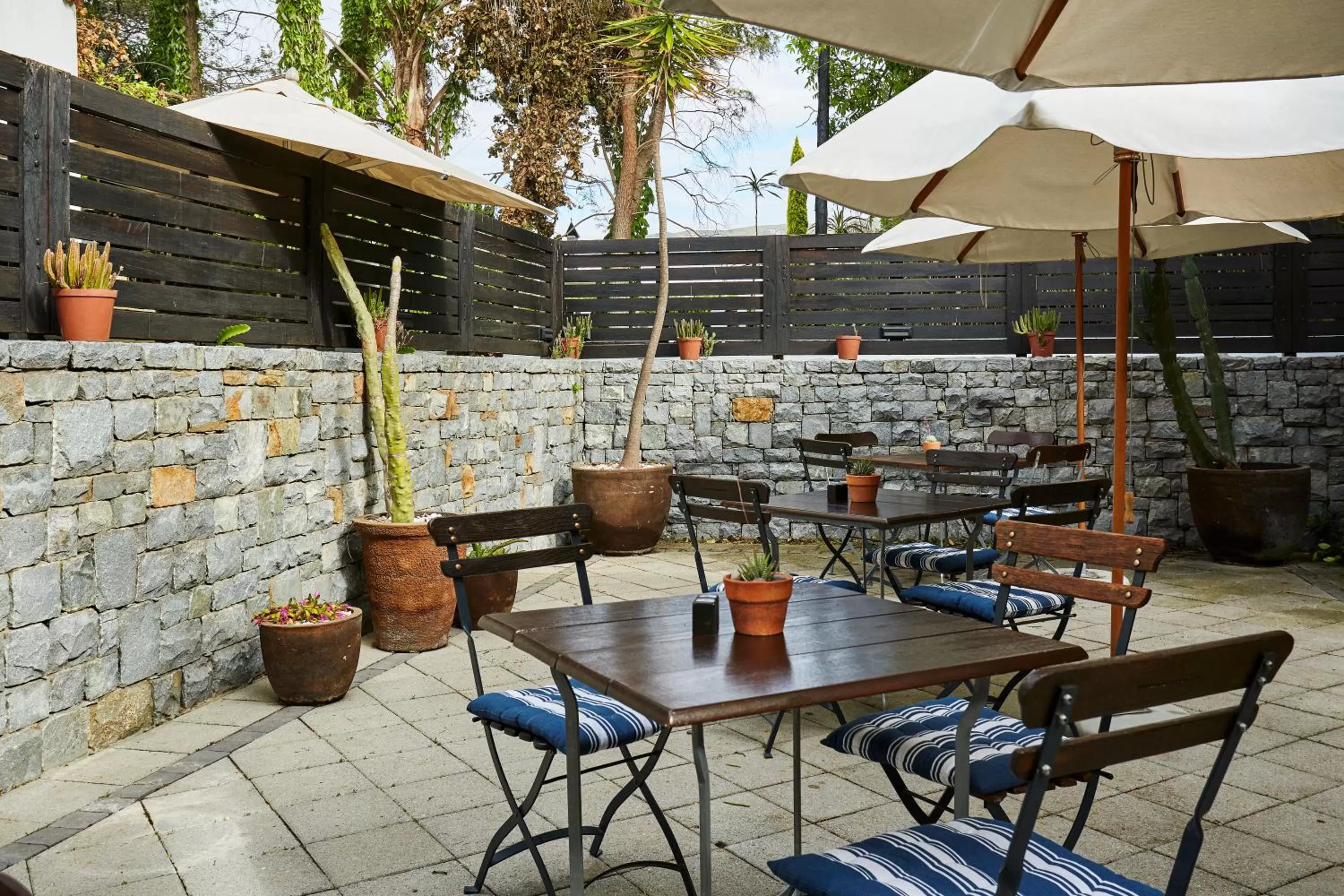 Restaurant/places to eat in The Robertson Small Hotel and Spa by The Living Journey Collection