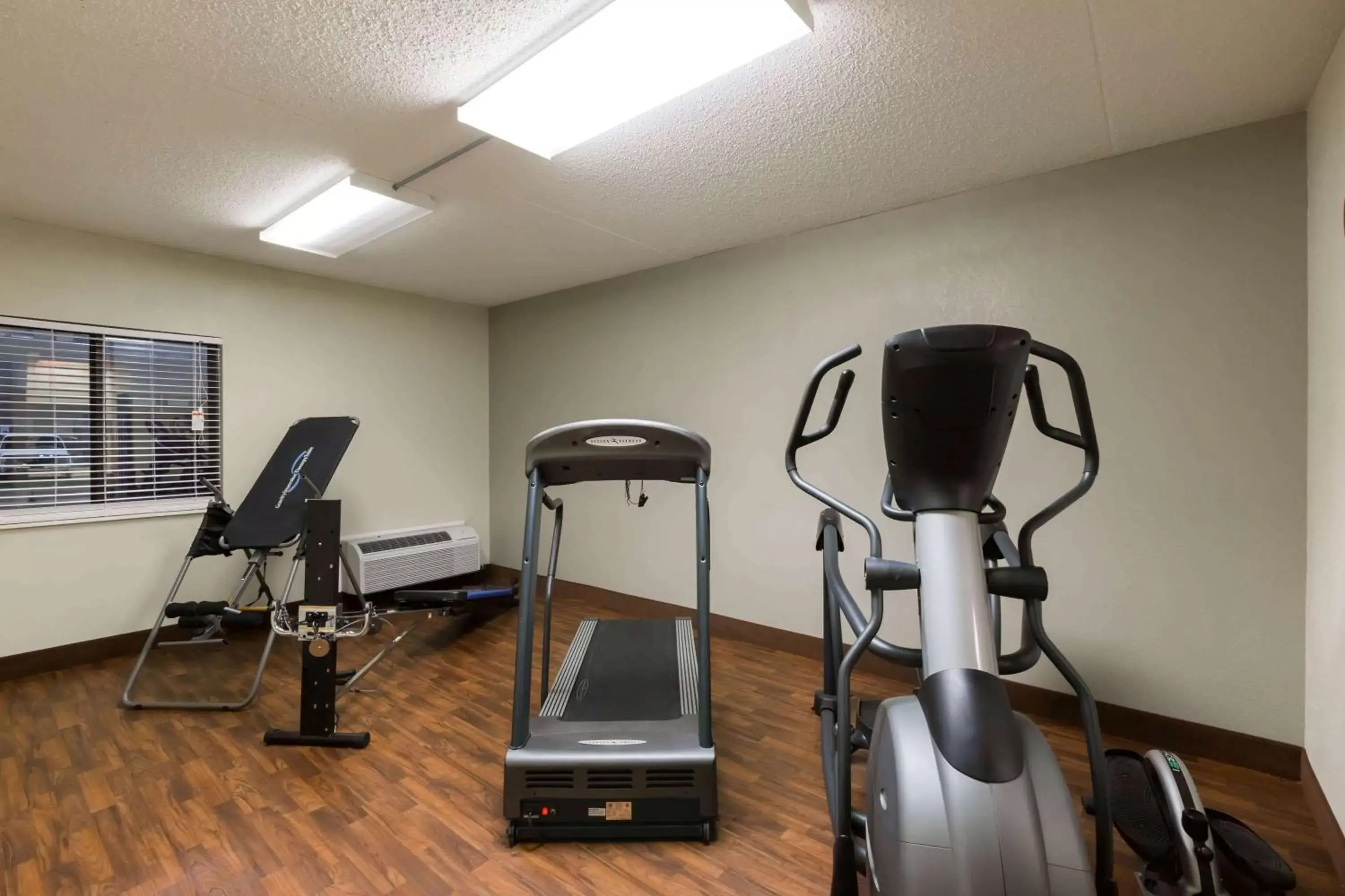 Activities, Fitness Center/Facilities in Super 8 by Wyndham Wichita North