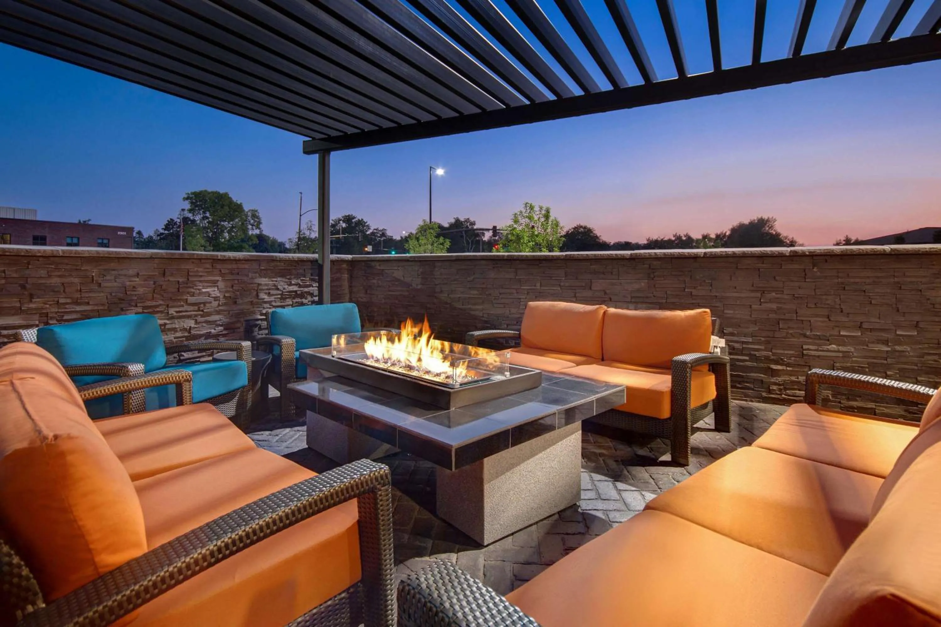 Patio in Hyatt House Mall Of America Msp Airport