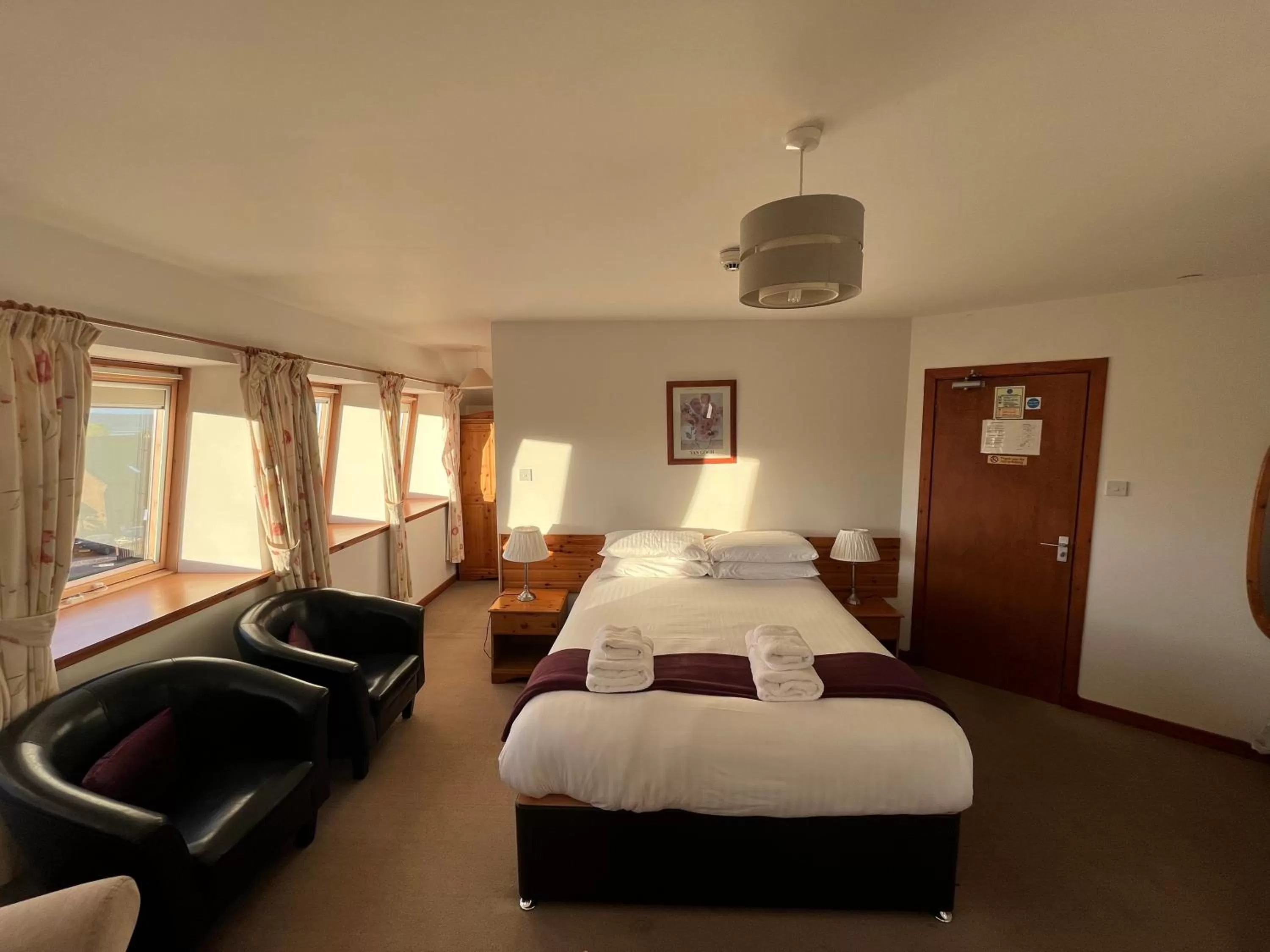 Bed in Smithton Hotel