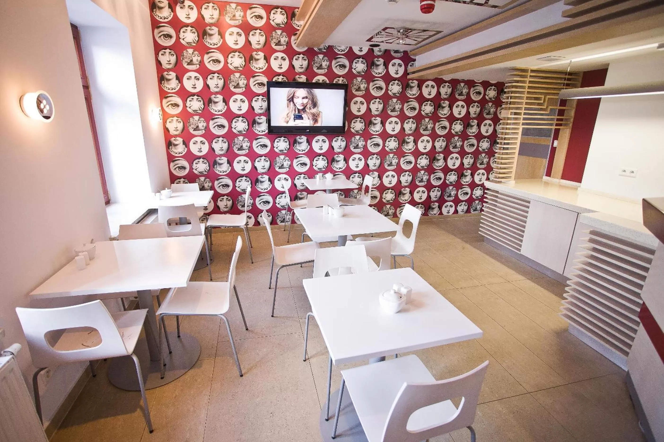 Restaurant/Places to Eat in Akira Bed & Breakfast