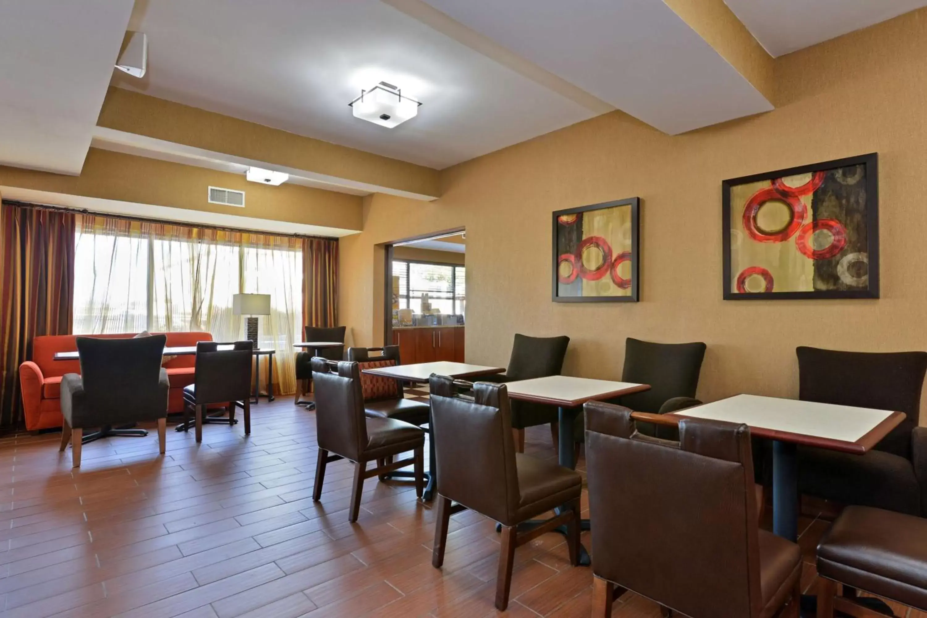 Dining area, Restaurant/Places to Eat in Hampton Inn St. Louis/Collinsville