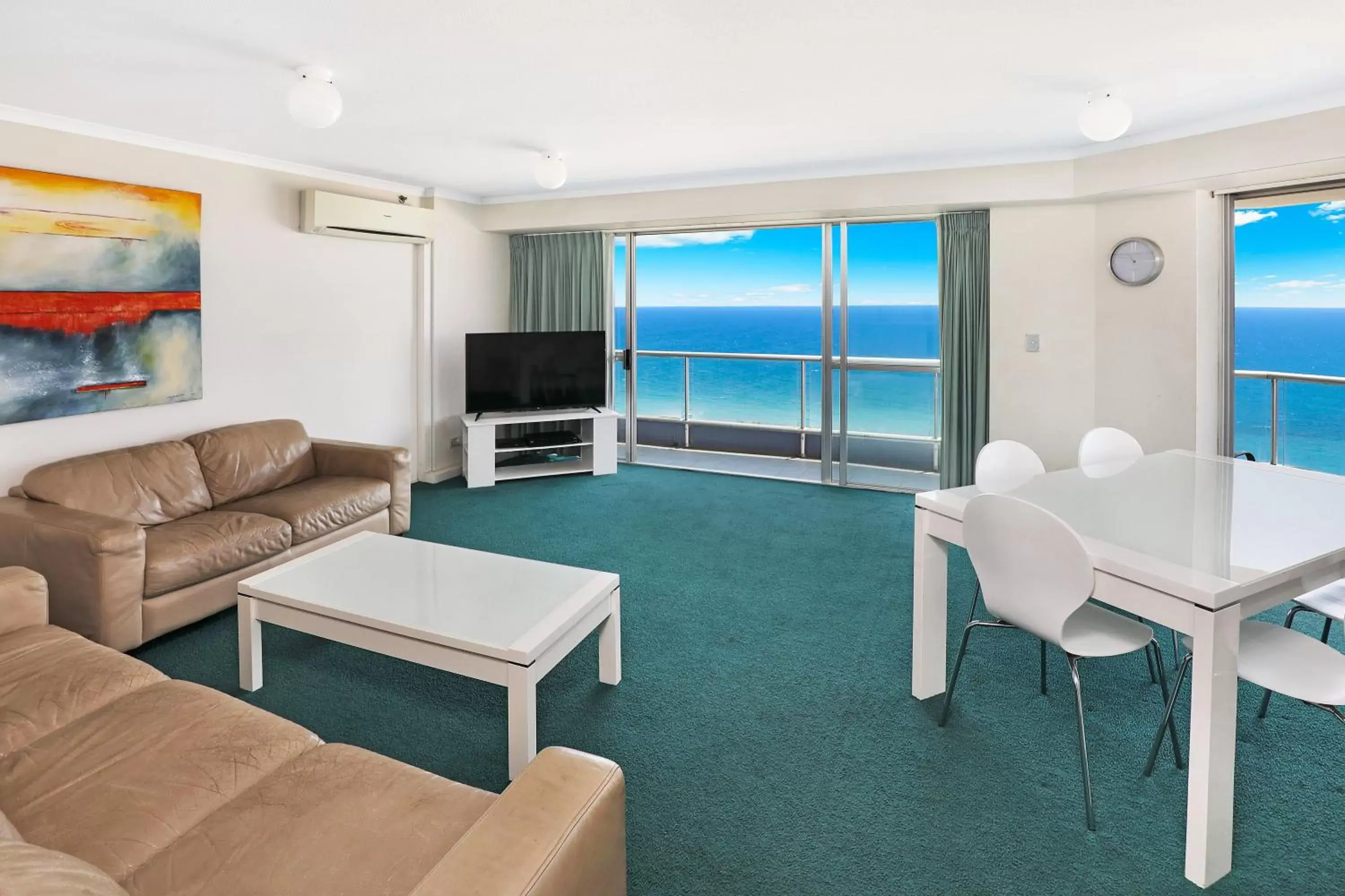 Living room, Seating Area in Points North Apartments