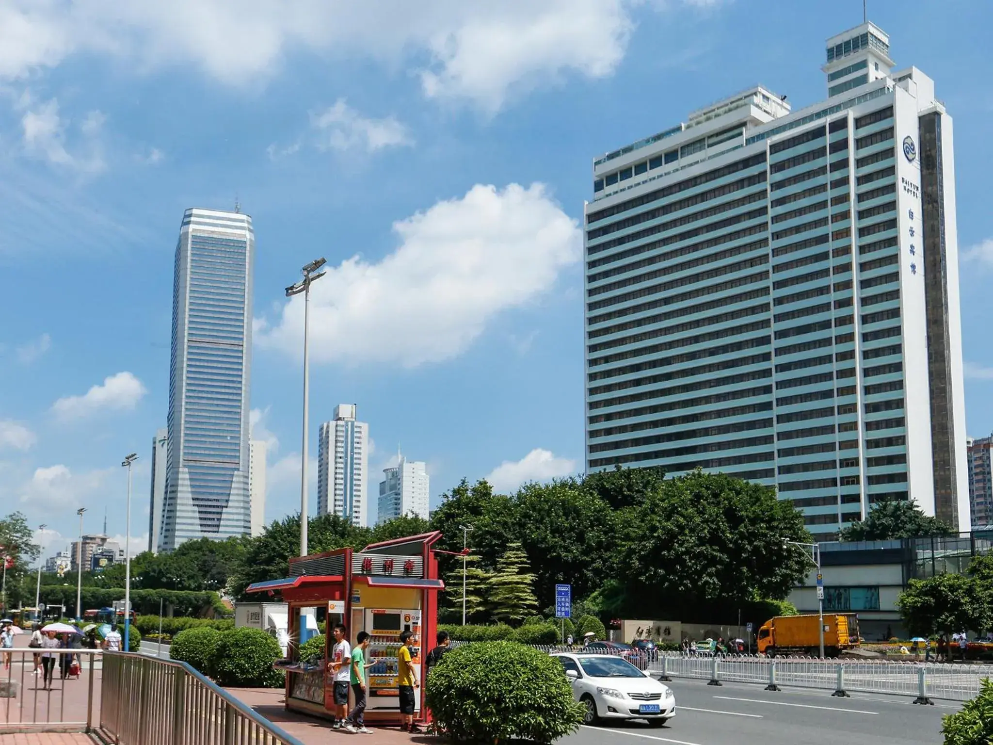 Nearby landmark, Property Building in Guangzhou Pengman Apartment Zhengjia Huanshi Branch