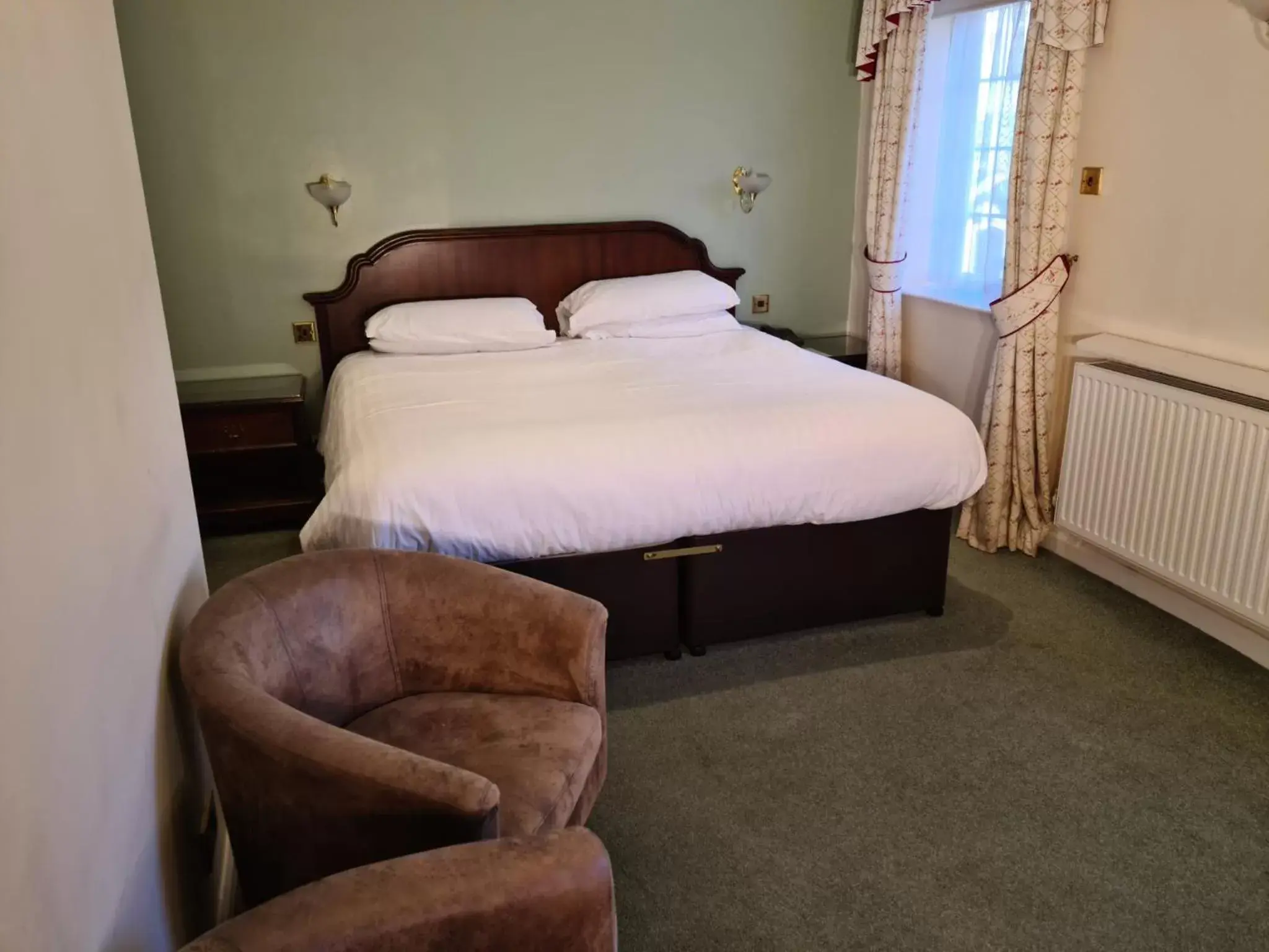 Bedroom, Bed in The Izaak Walton Country House Hotel