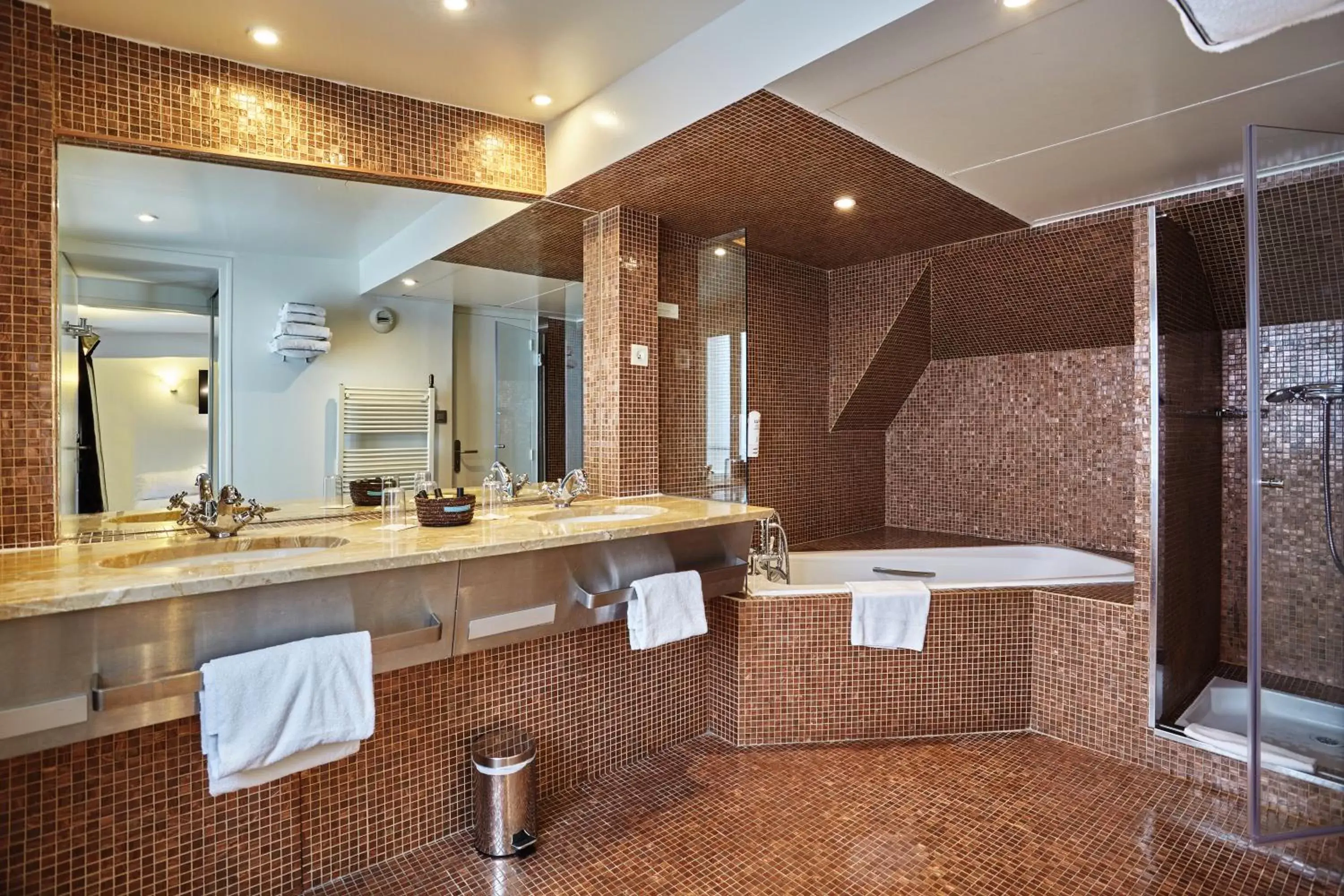 Bathroom in Hotel Opéra d'Antin