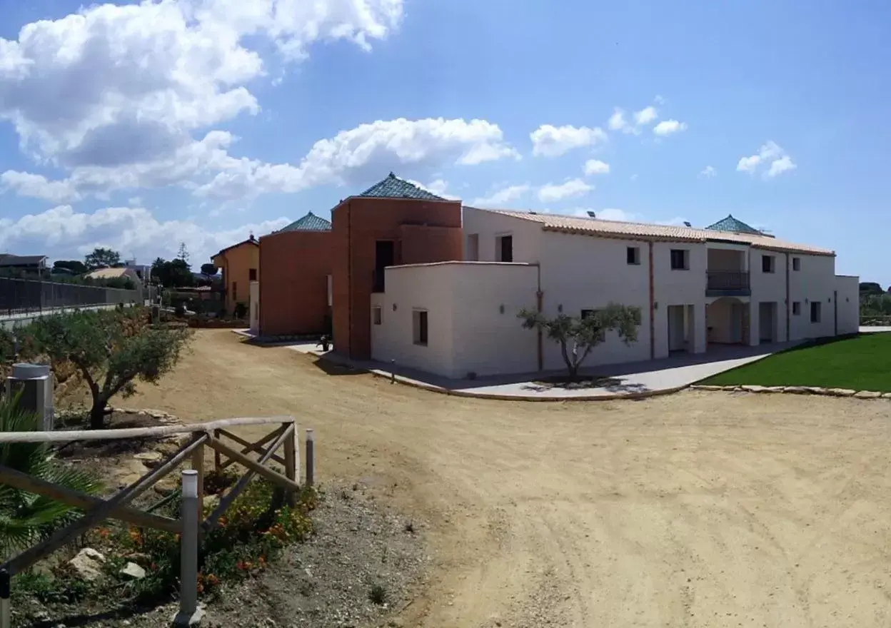 Facade/entrance, Property Building in Il Marchese