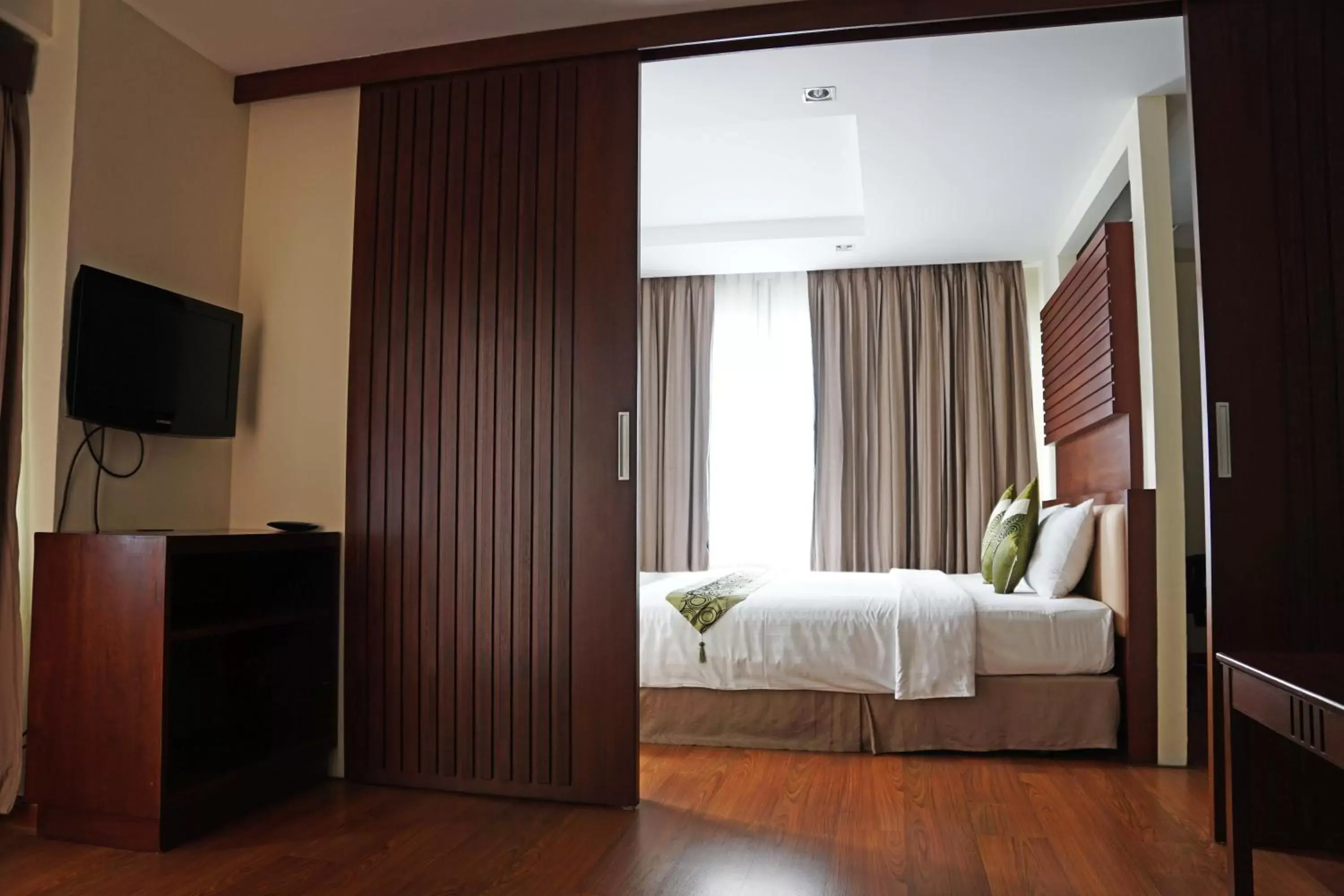 Photo of the whole room, Bed in iCheck inn Residence soi 2