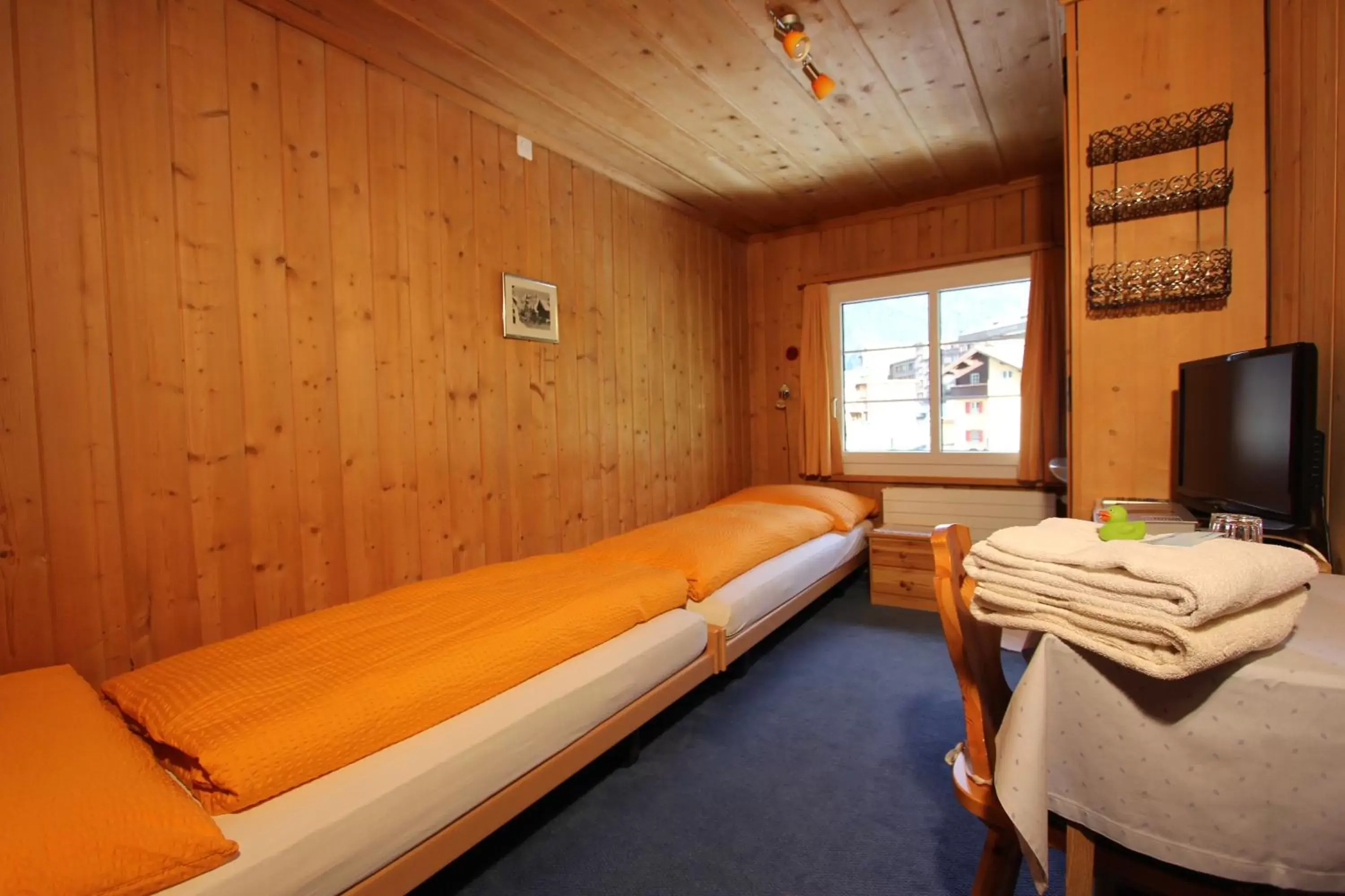 Day, Bed in Pension Mezzaprada