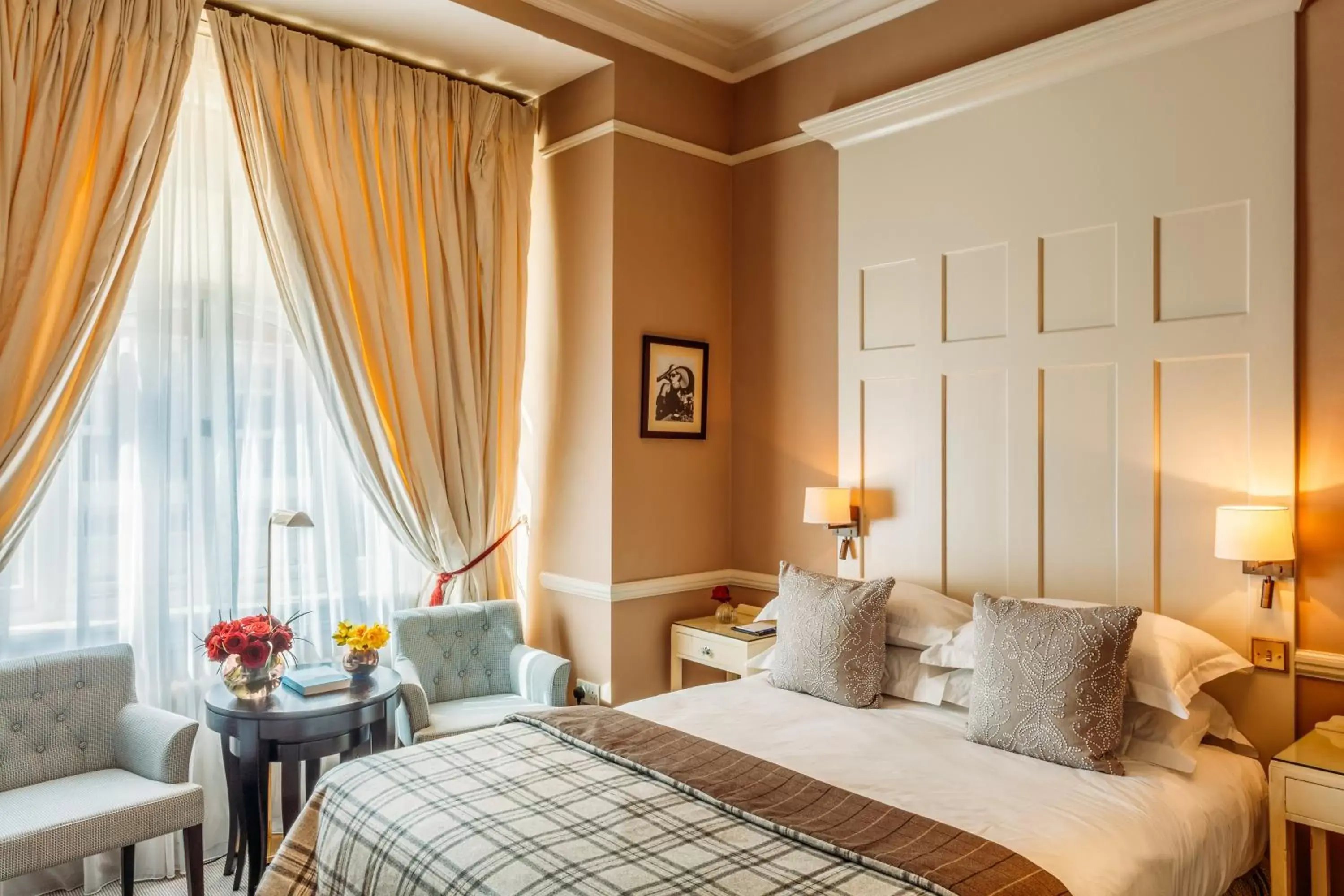Bedroom, Bed in 11 Cadogan Gardens and The Apartments by Iconic Luxury Hotels Bedroom, Bed in 11 Cadogan Gardens and The Apartments by Iconic Luxury Hotels