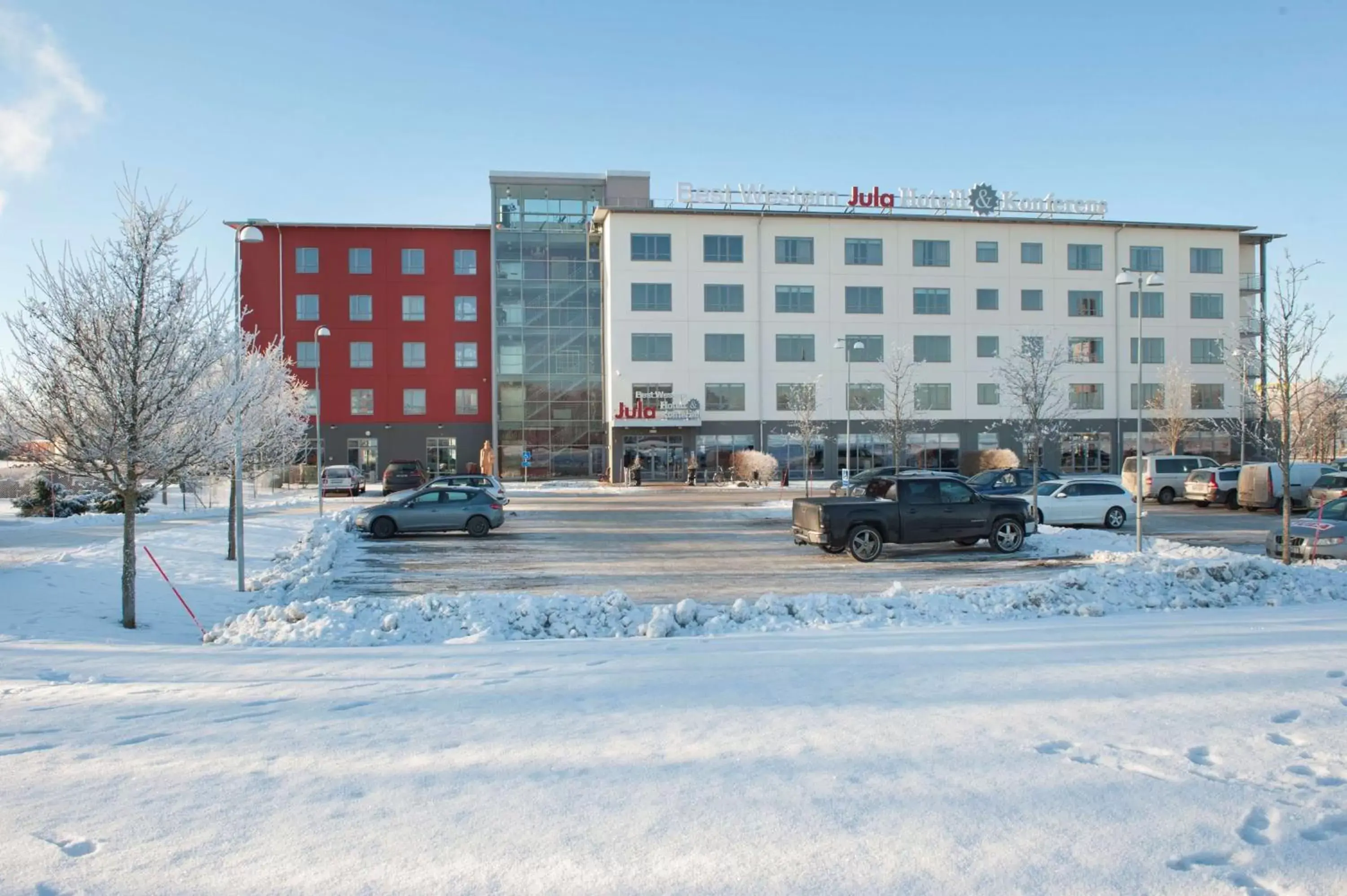 Property building, Winter in Skara Konst Hotell